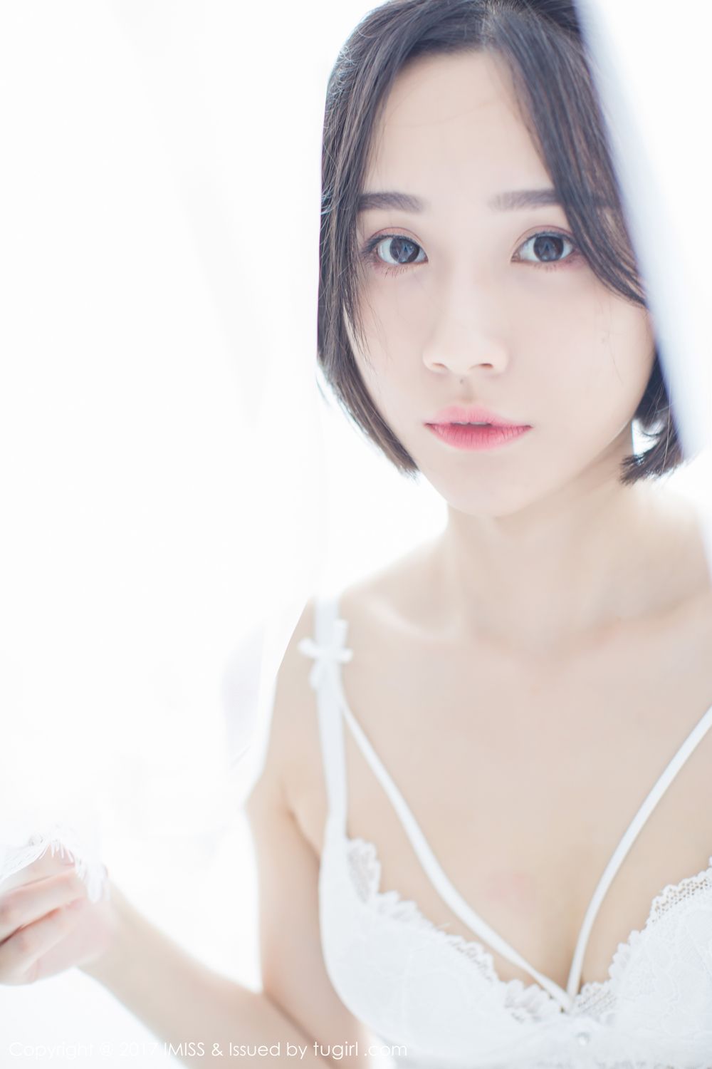 模特Livia如仙女下凡 水润清新诗情画意  第43张