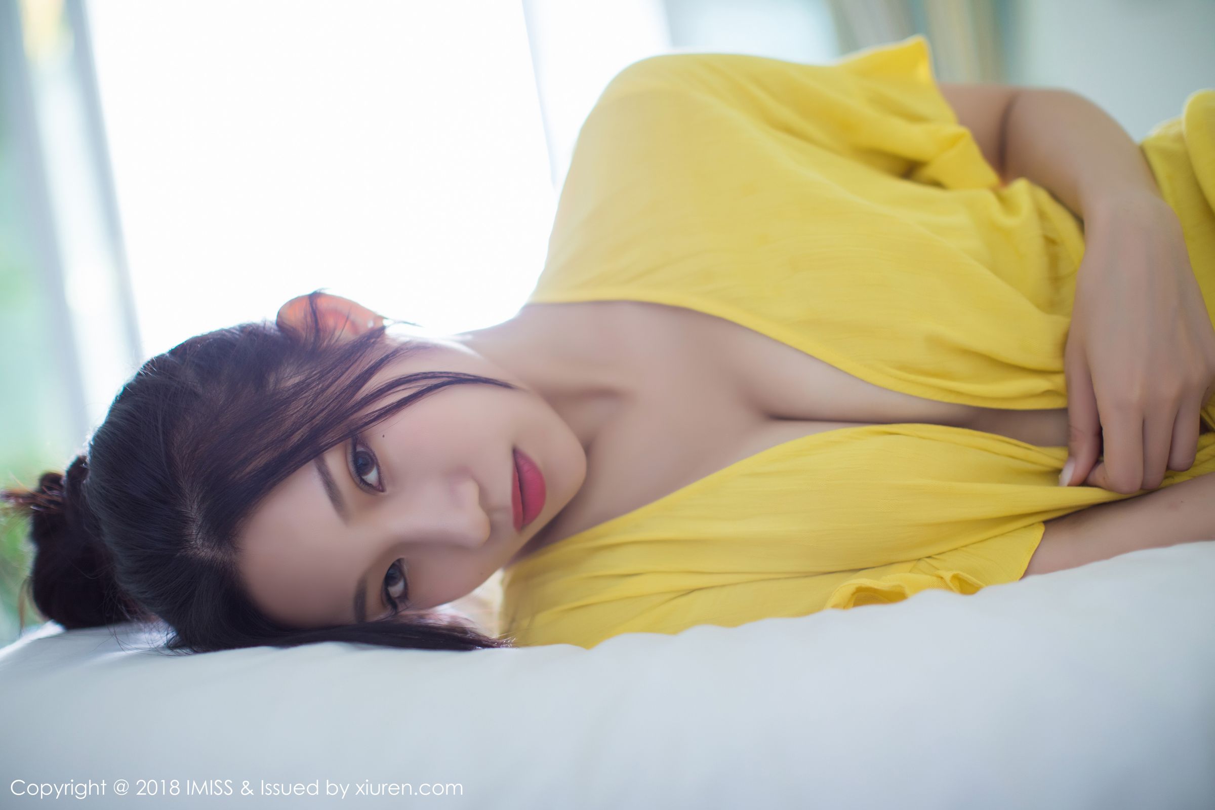 气质模特小狐狸Sica 黄与粉色服饰蕾丝袜  第10张