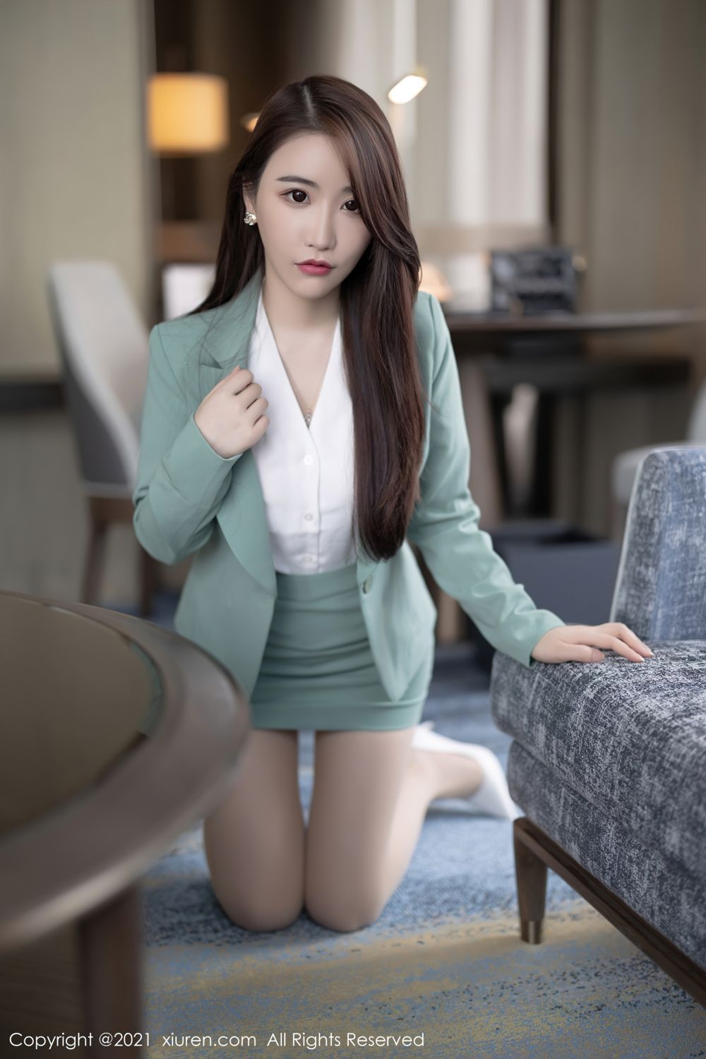 宅男女神绯月樱 浅绿色的职业装  第20张