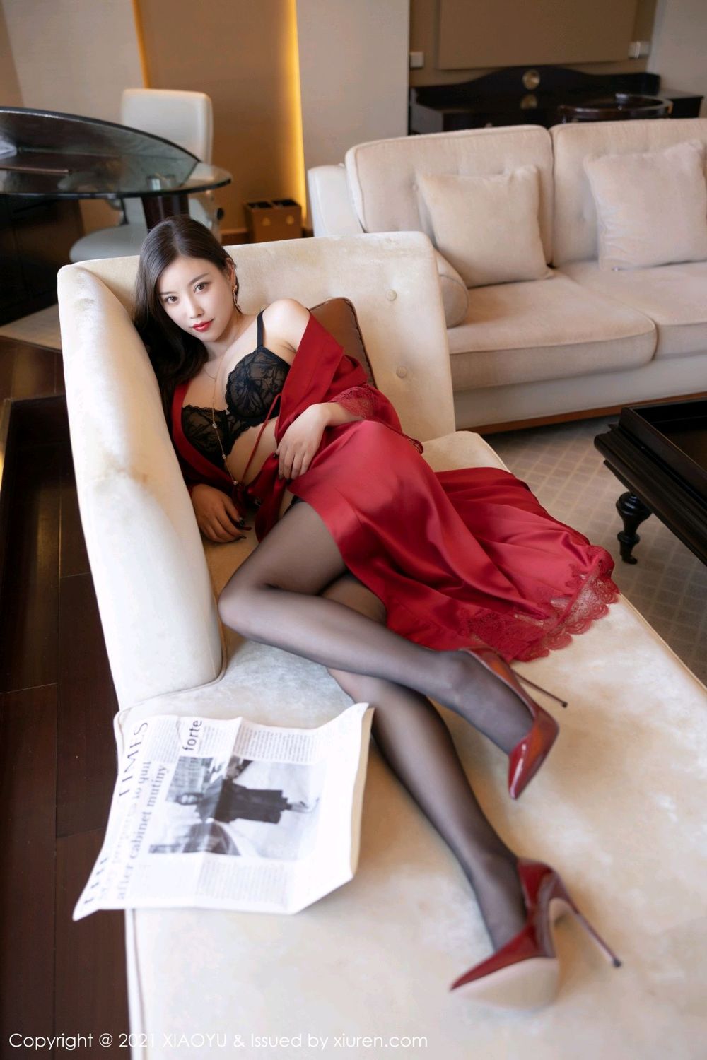 全面女神杨晨晨 艳丽猩红的吊裙  第56张