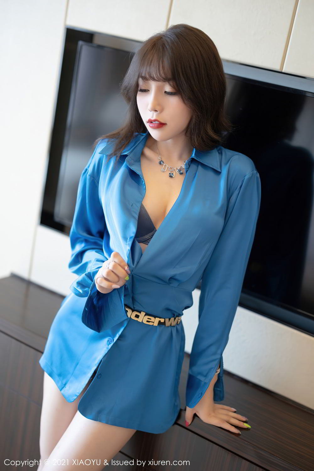 宅男女神芝芝Booty 简约大气的服饰  第22张