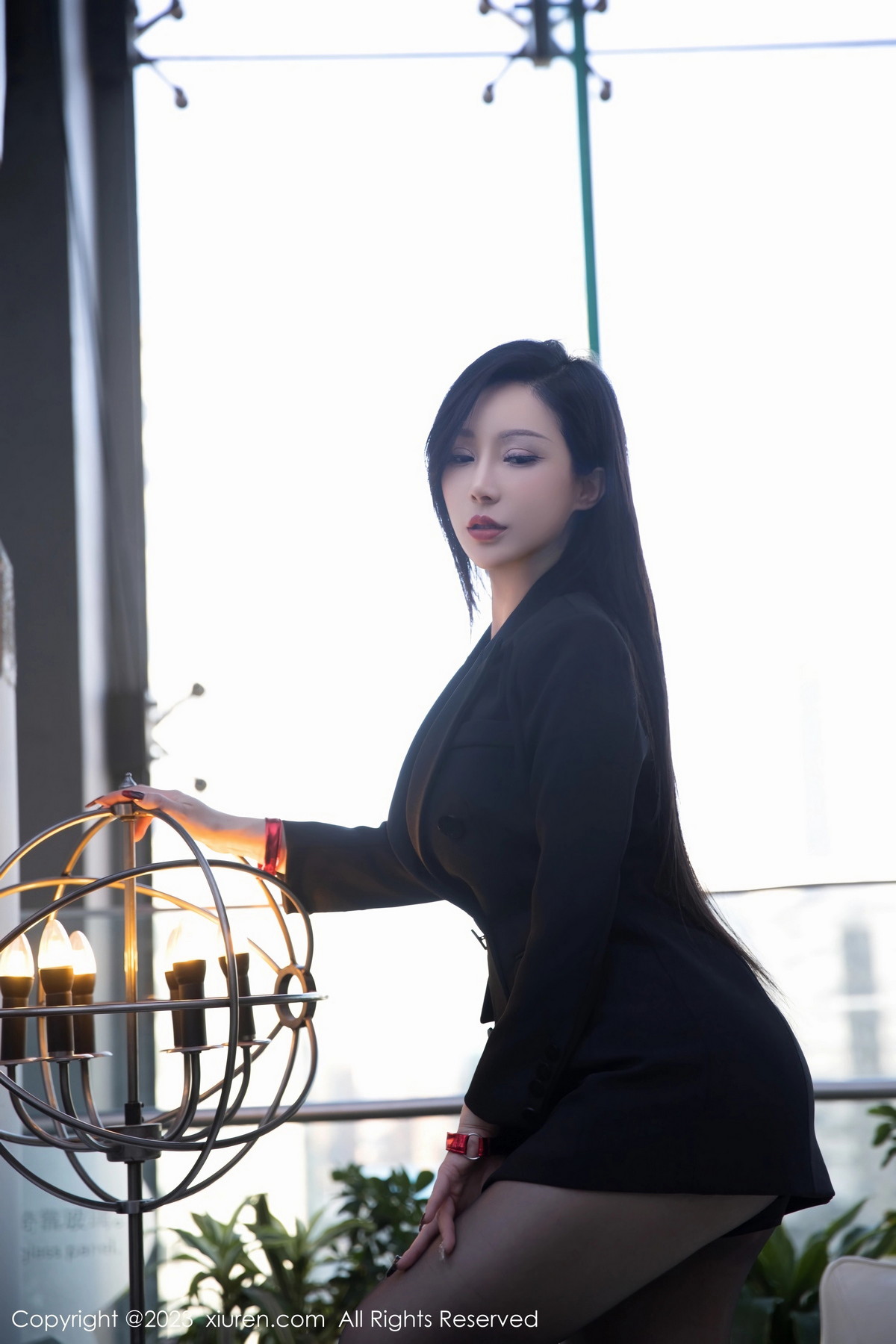 [秀人网] 2023.02.21 No.6294 大琪琪Emily 新人黑丝  第5张