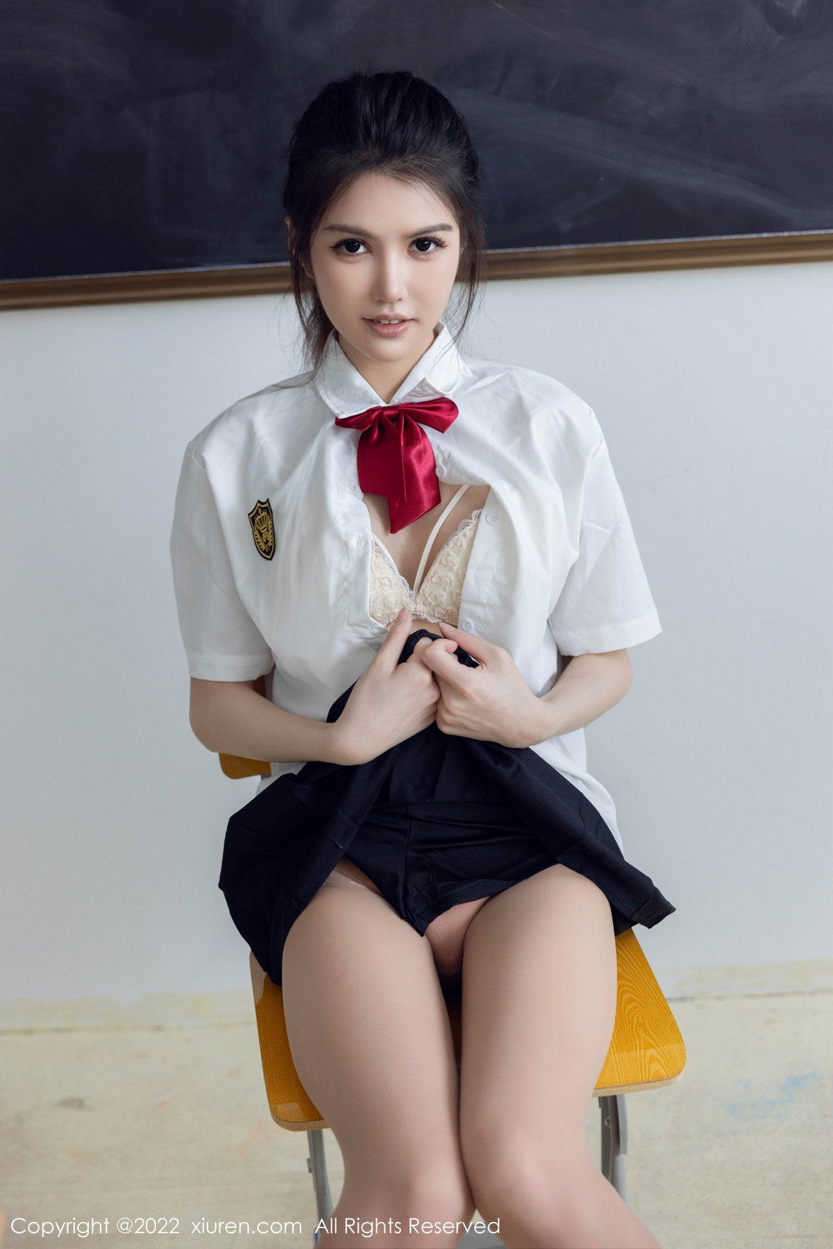 [秀人网] 2022.10.26 No.5762 媛媛酱belle 丝袜白T  第30张