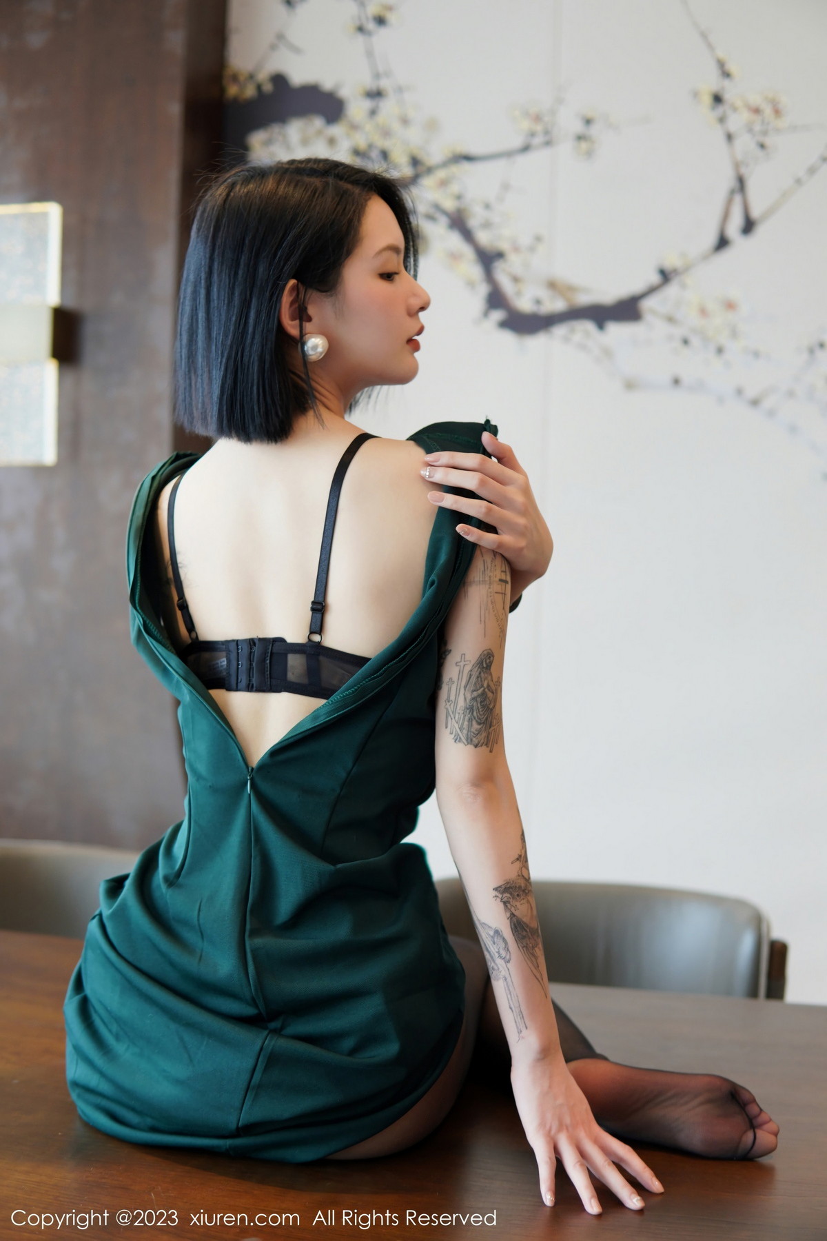 [秀人网] 2023.02.02 No.6205 乔一一 黑丝美腿  第35张
