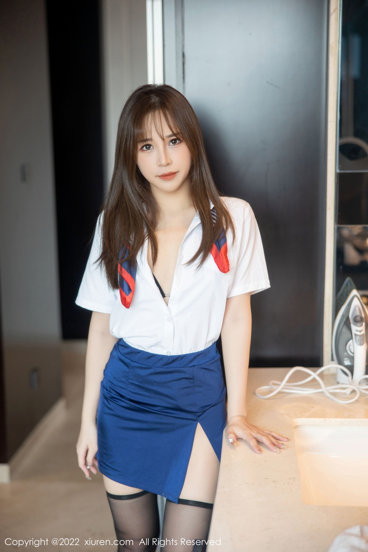 [秀人网] 2022.12.08 No.5967 icy猪 黑丝美腿  第13张