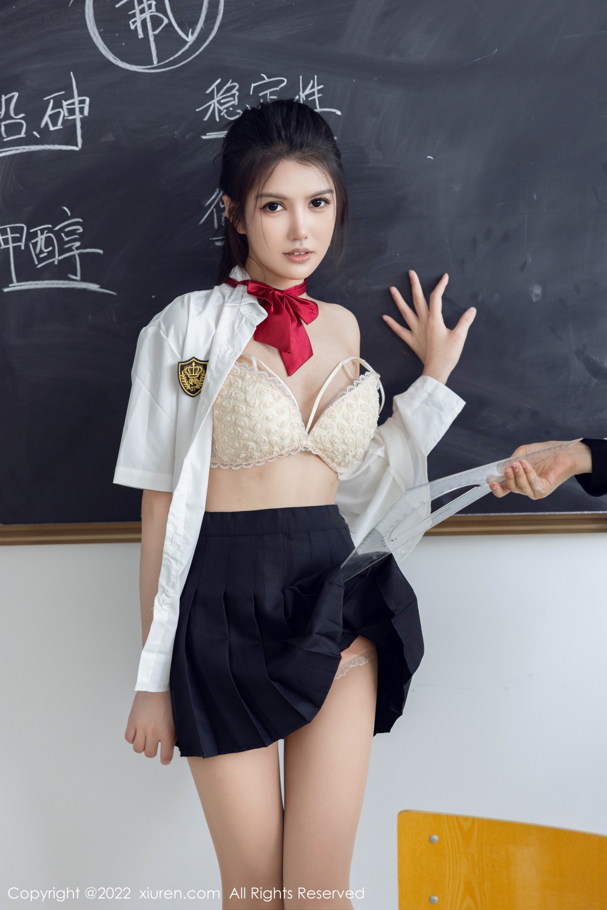 [秀人网] 2022.10.26 No.5762 媛媛酱belle 丝袜白T  第35张