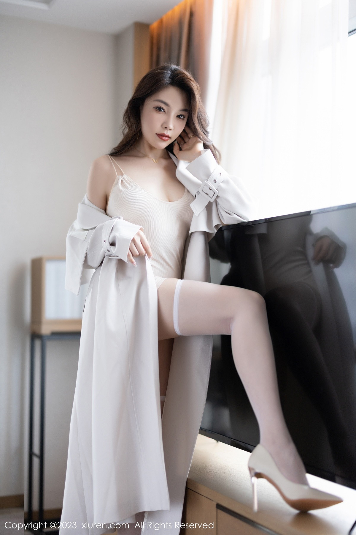 [秀人网] 2023.02.13 No.6257 徐莉芝Booty 妩媚美腿  第8张