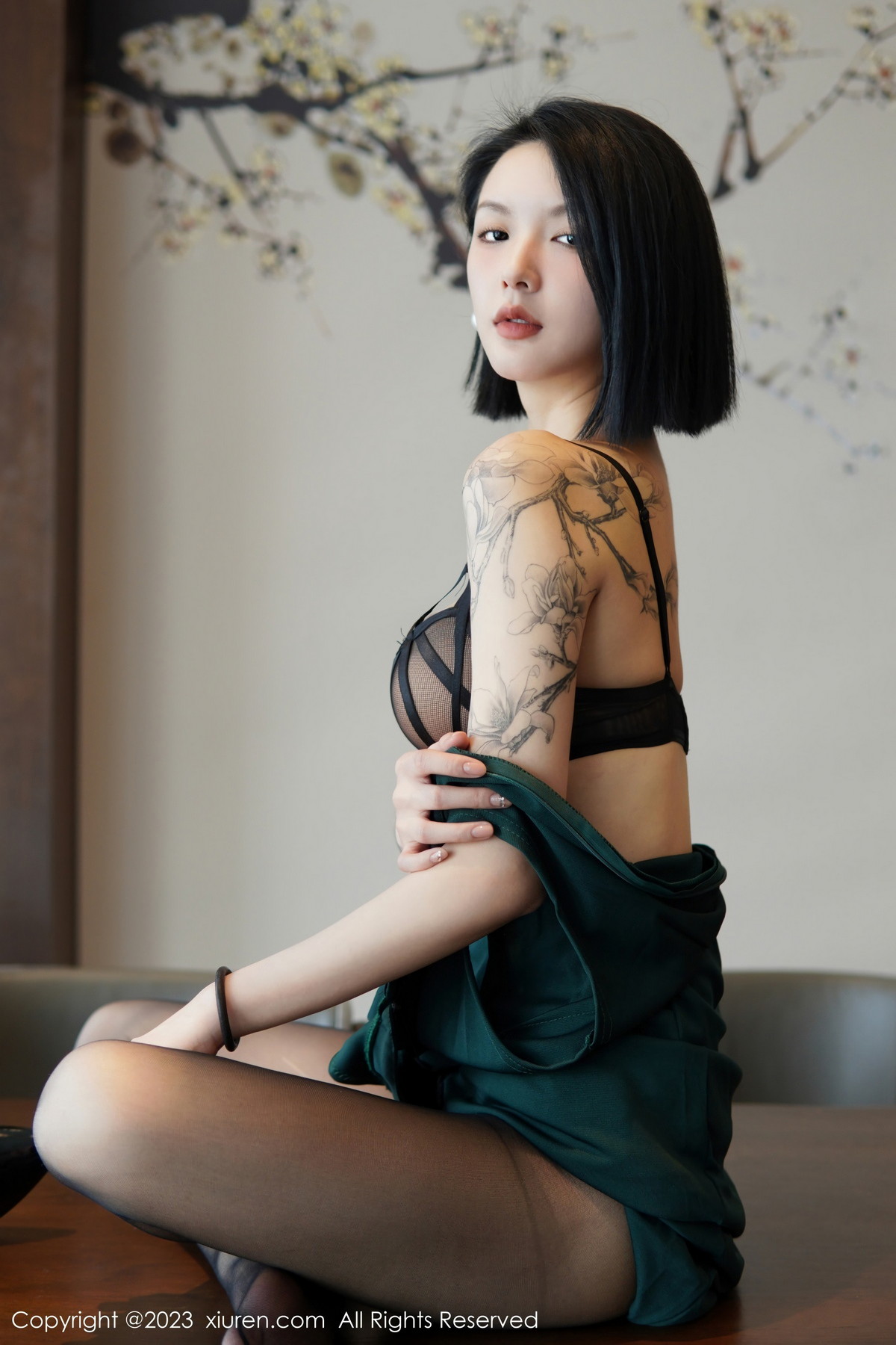 [秀人网] 2023.02.02 No.6205 乔一一 黑丝美腿  第48张