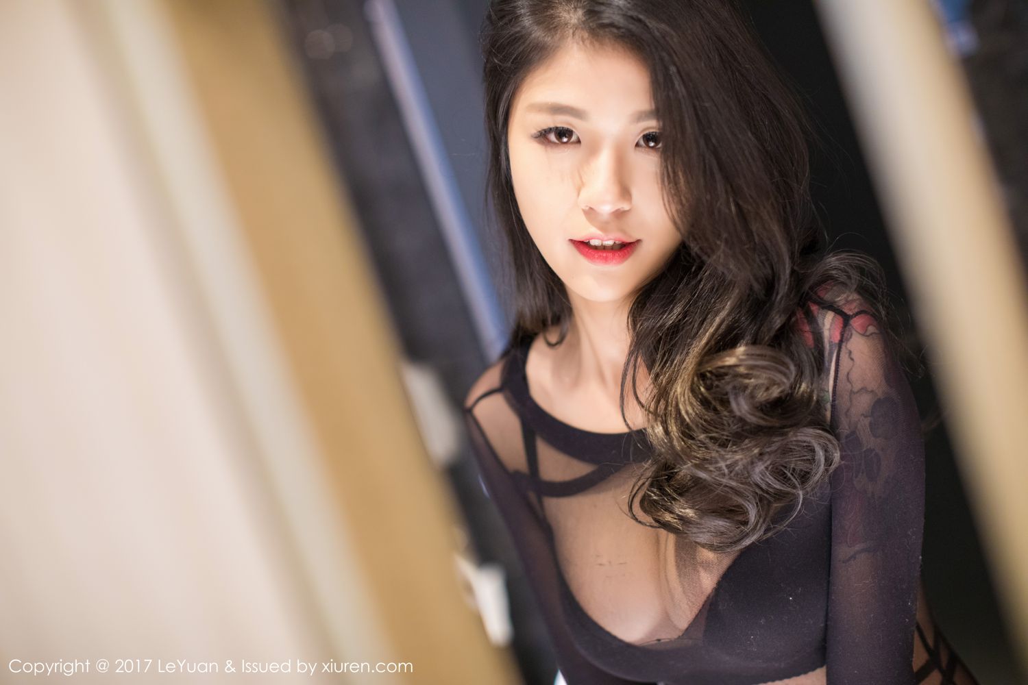 美女主播酸酱兔 丝袜翘臀与女仆  第7张