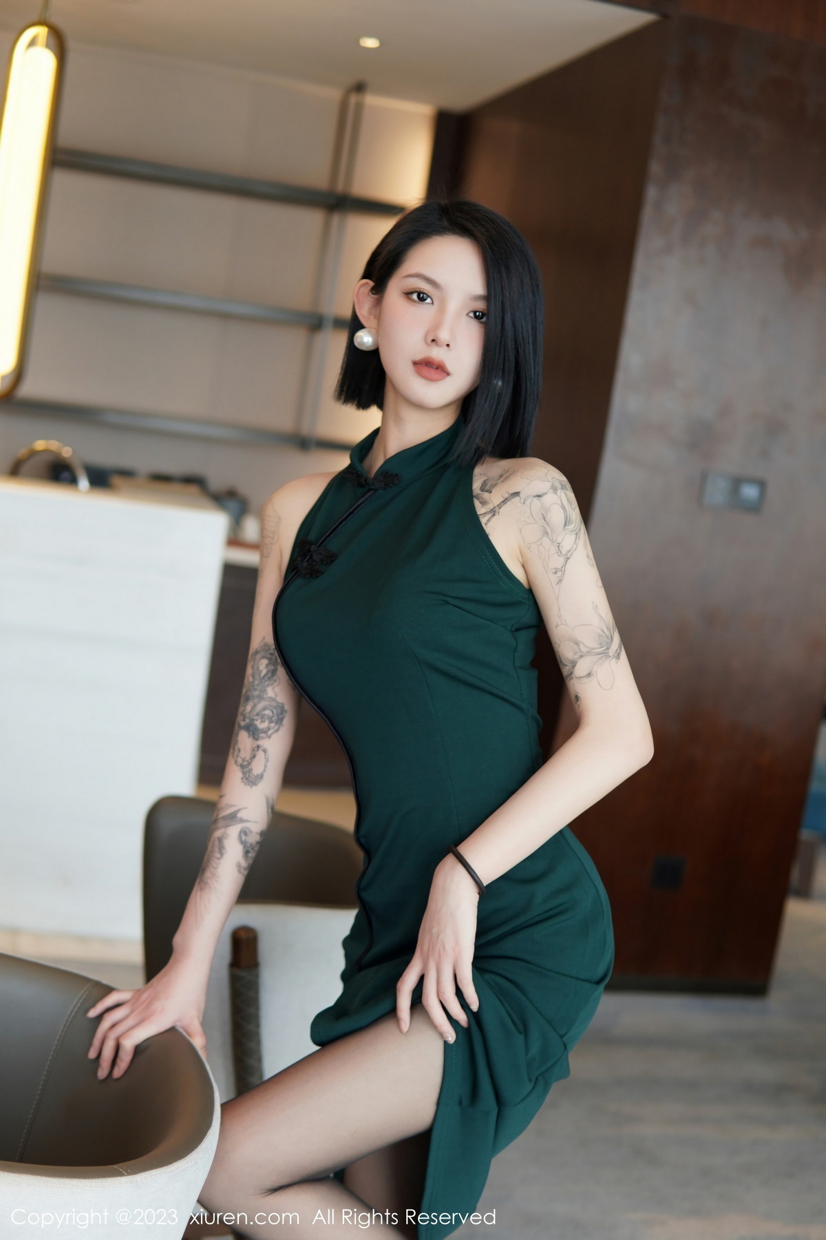 [秀人网] 2023.02.02 No.6205 乔一一 黑丝美腿  第8张