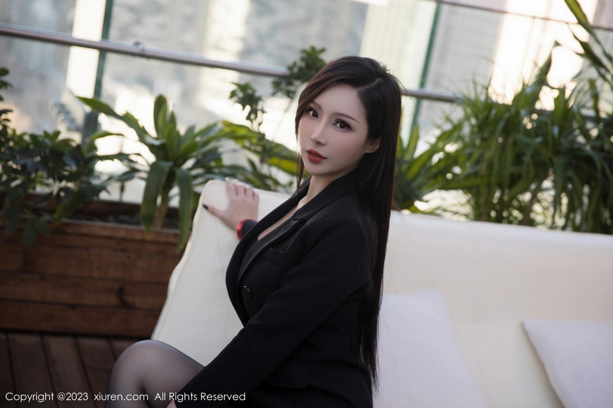 [秀人网] 2023.02.21 No.6294 大琪琪Emily 新人黑丝  第3张