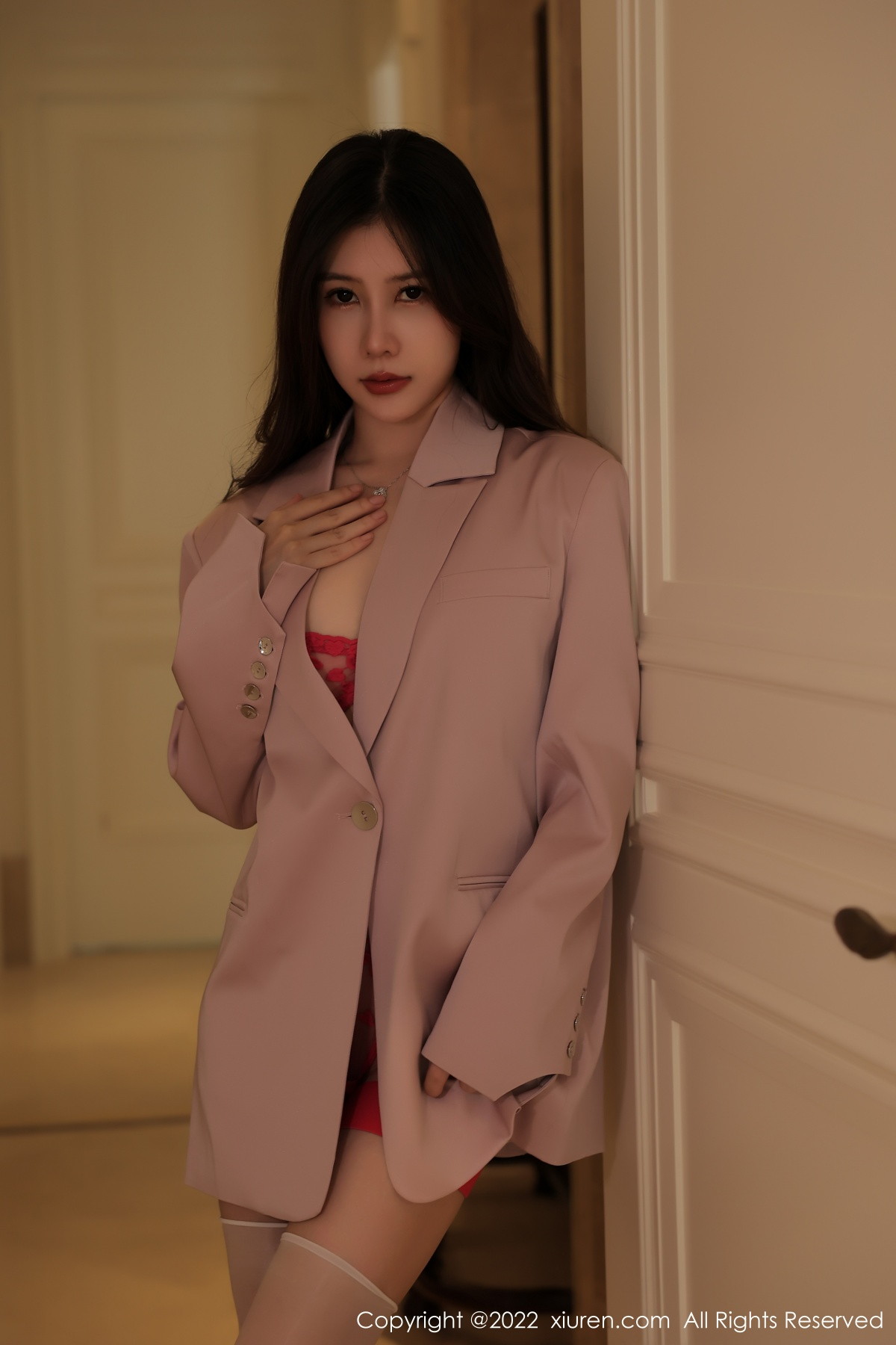 [秀人网] 2022.12.05 No.5951 尹甜甜 海南旅拍  第3张
