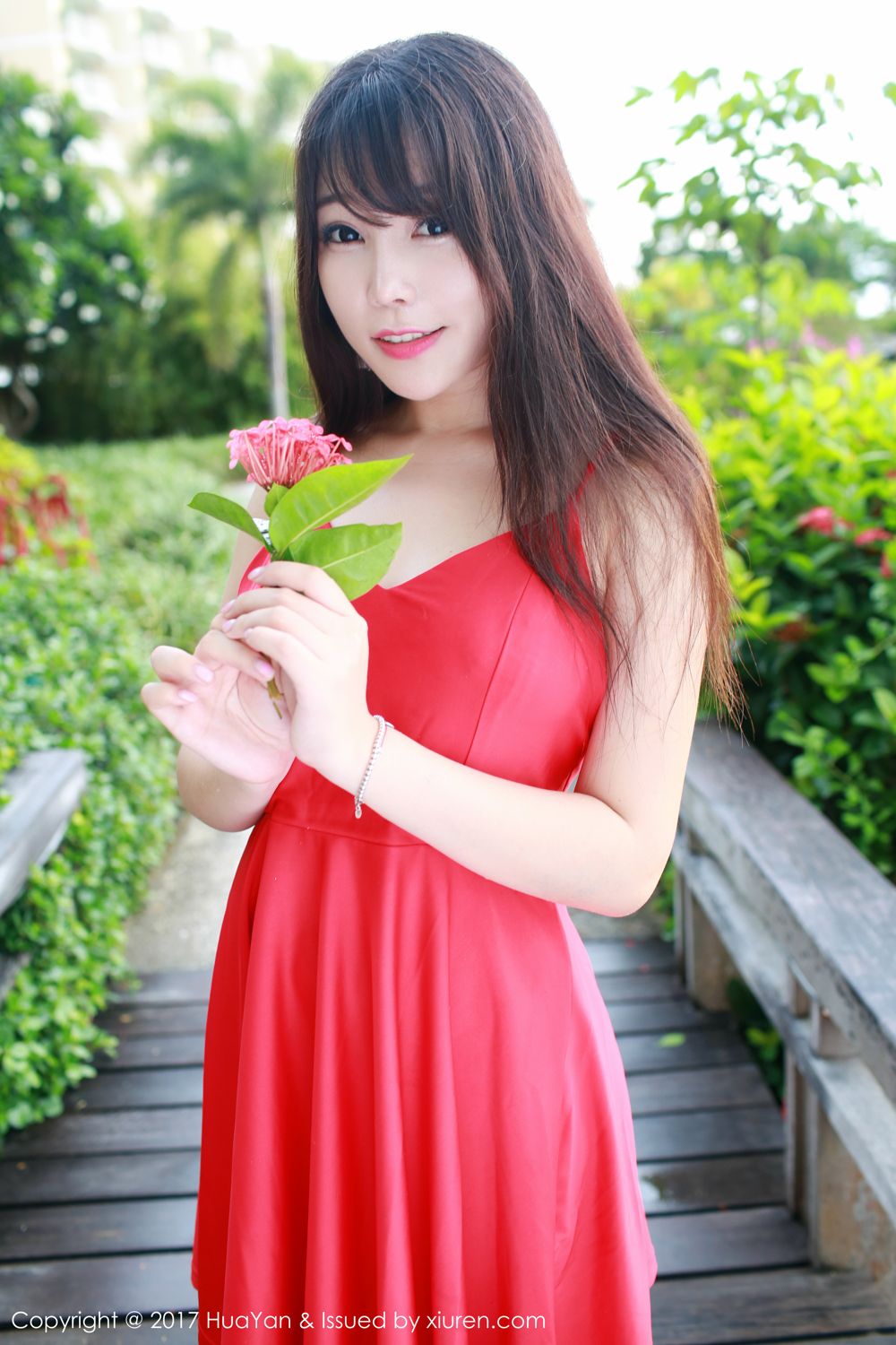小清新芝芝Booty 雨中的红色连衣裙  第51张