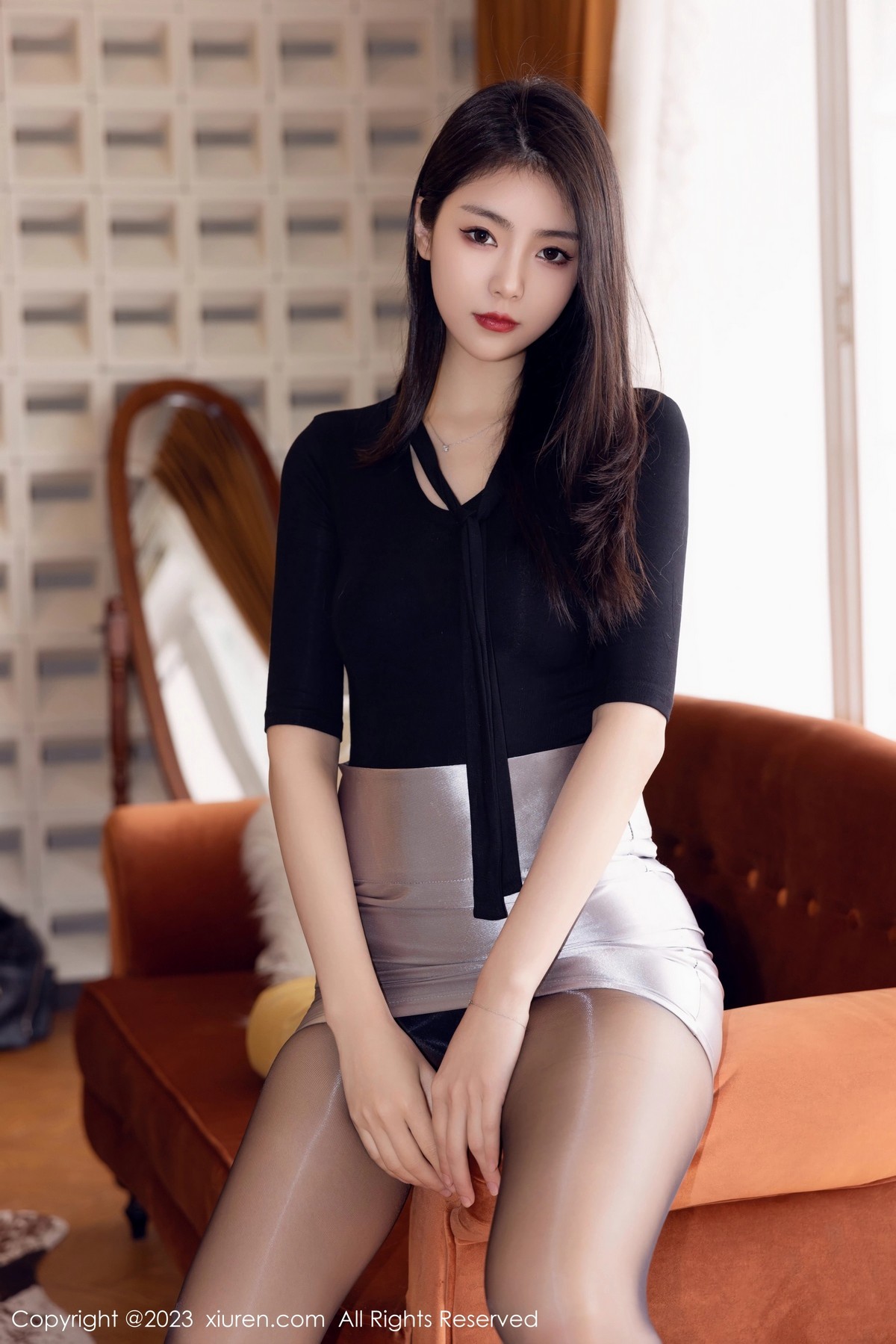 [秀人网] 2023.03.29 No.6493 可乐Vicky 黑丝短裙  第26张