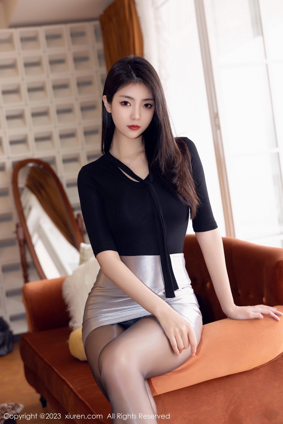[秀人网] 2023.03.29 No.6493 可乐Vicky 黑丝短裙  第28张