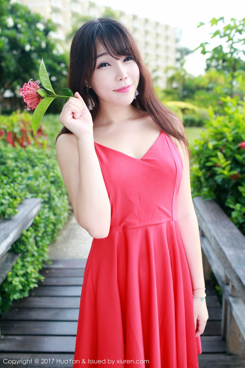 小清新芝芝Booty 雨中的红色连衣裙  第49张