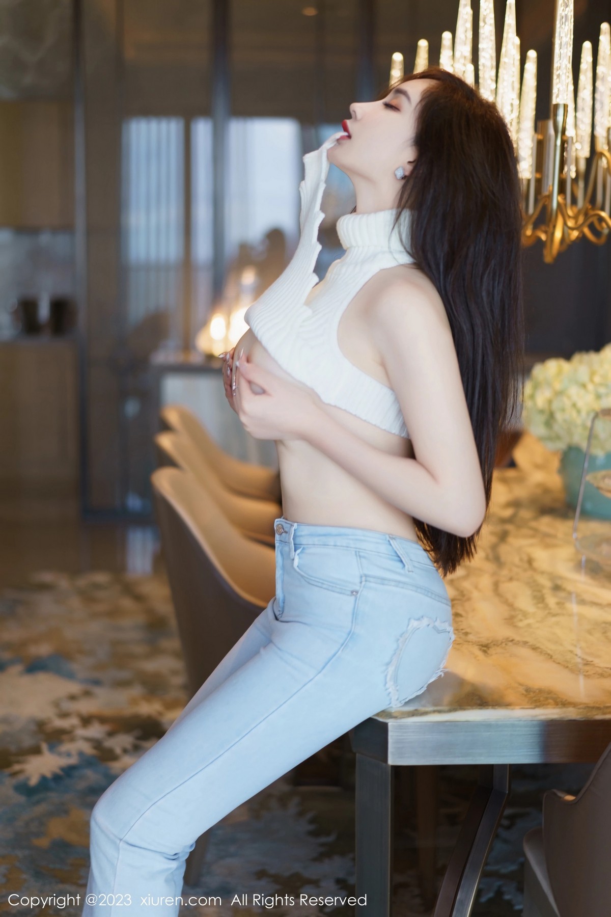 [秀人网] 2023.04.07 No.6534 Carol周妍希 牛仔裤美臀  第8张