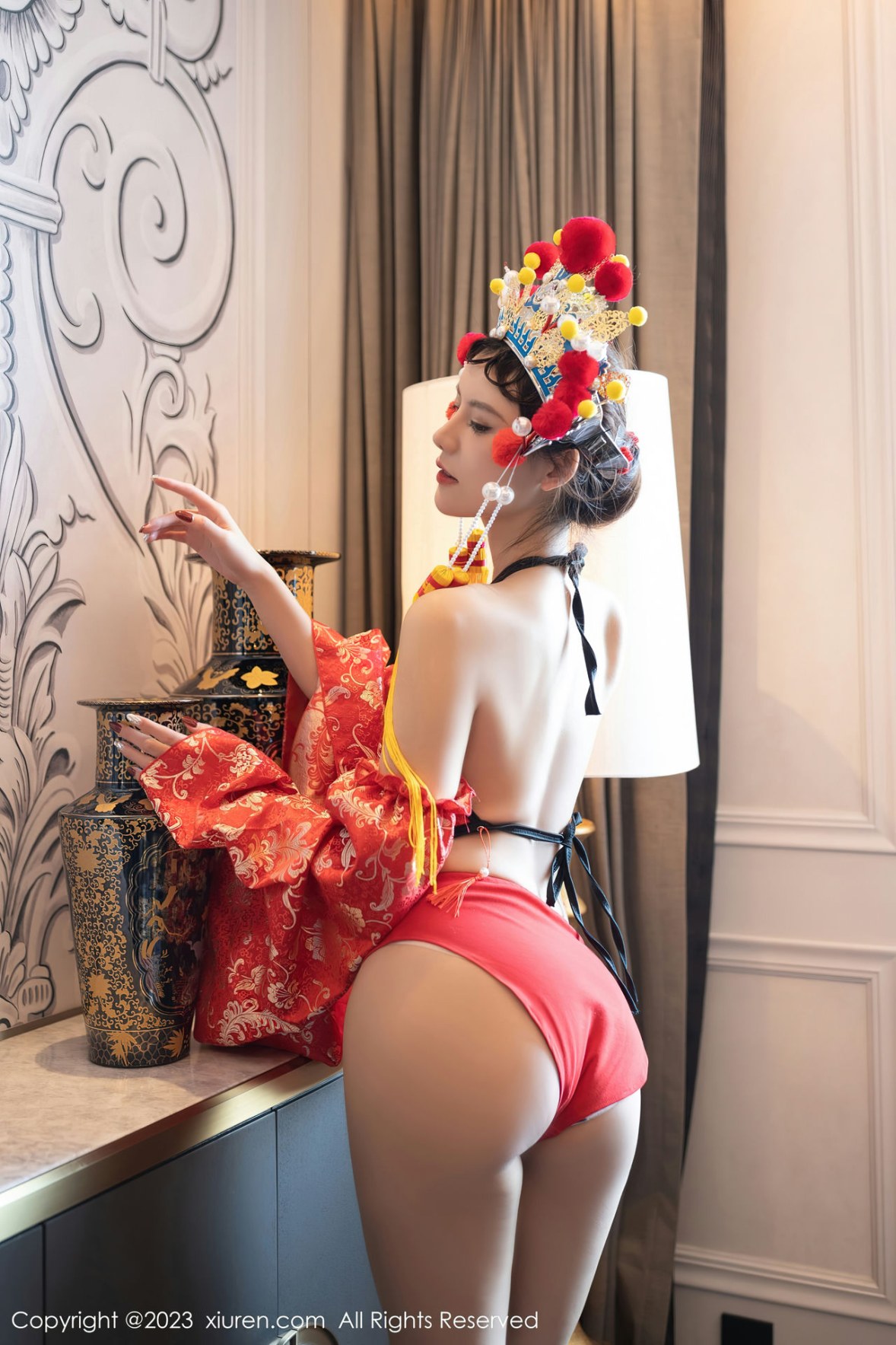 [秀人网] 2023.02.22 No.6308 就是阿朱啊 美臀妩媚  第3张