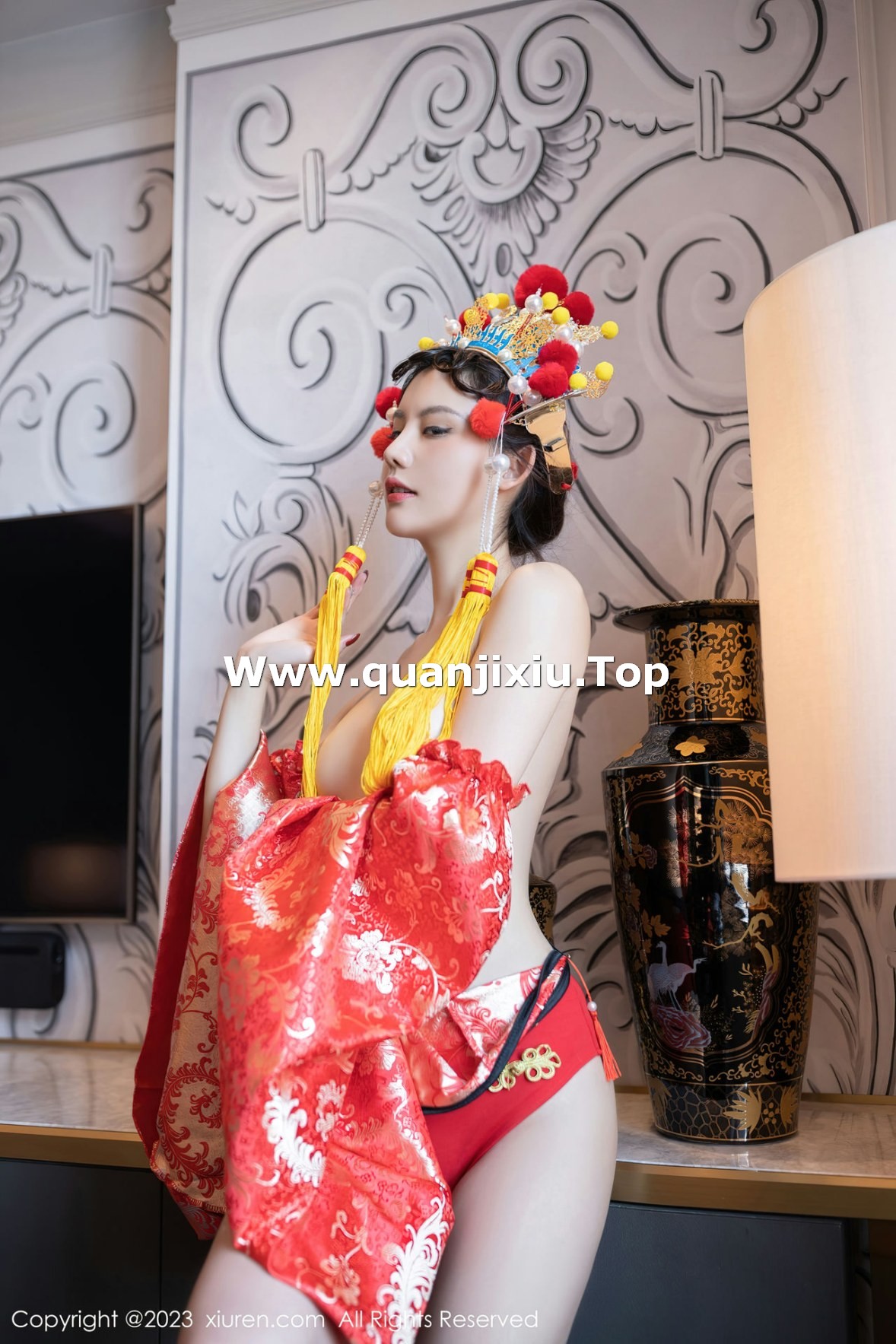 [秀人网] 2023.02.22 No.6308 就是阿朱啊 美臀妩媚  第7张