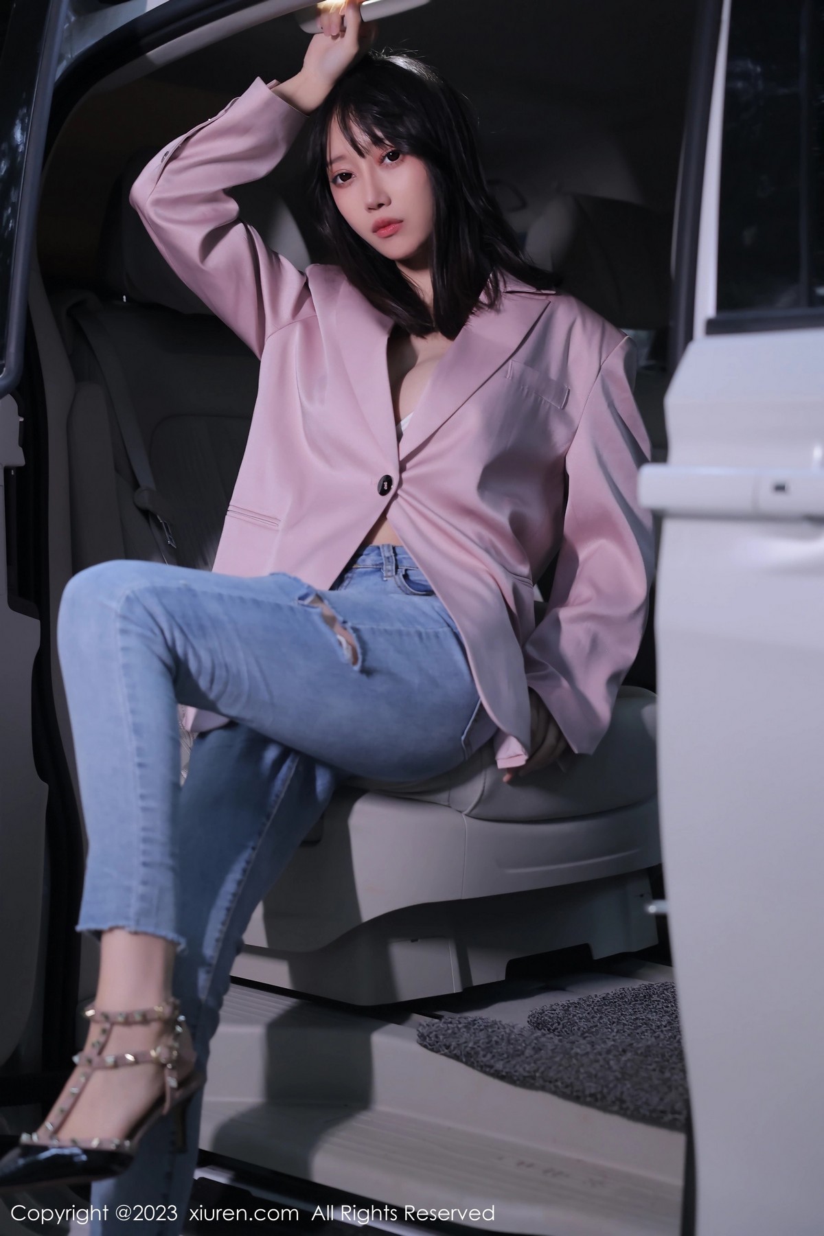 [秀人网] 2023.03.03 No.6355 玥儿玥er 万宁旅拍  第5张