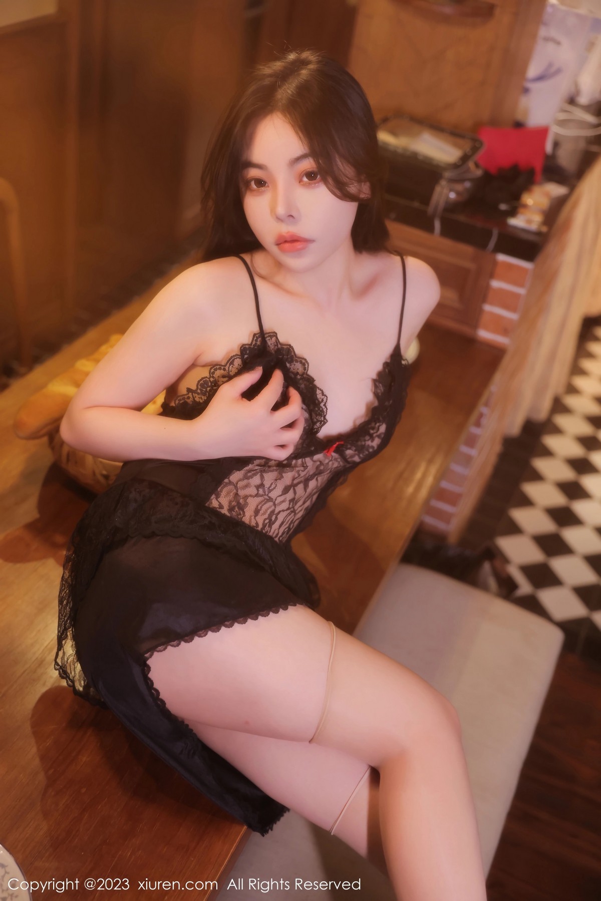 [秀人网] 2023.03.01 No.6339 Aami喵小狐 新人美臀  第12张