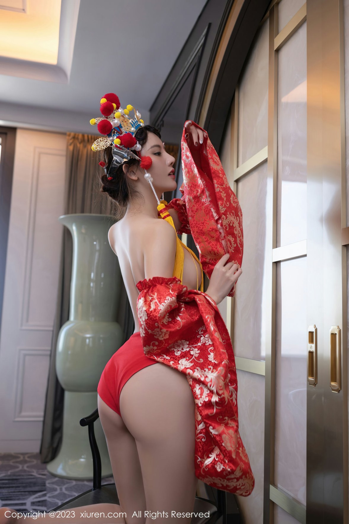 [秀人网] 2023.02.22 No.6308 就是阿朱啊 美臀妩媚  第32张