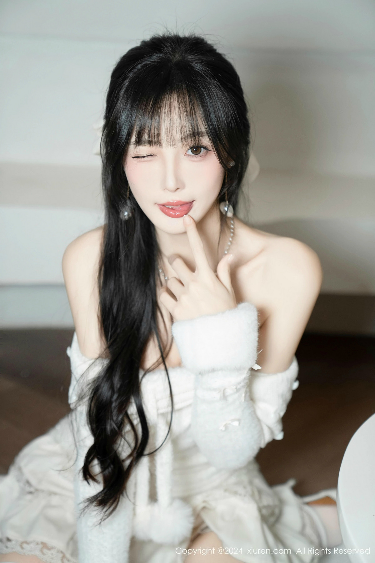 [秀人网] 2024.12.25 No.9658 林星阑 丝袜美腿  第33张