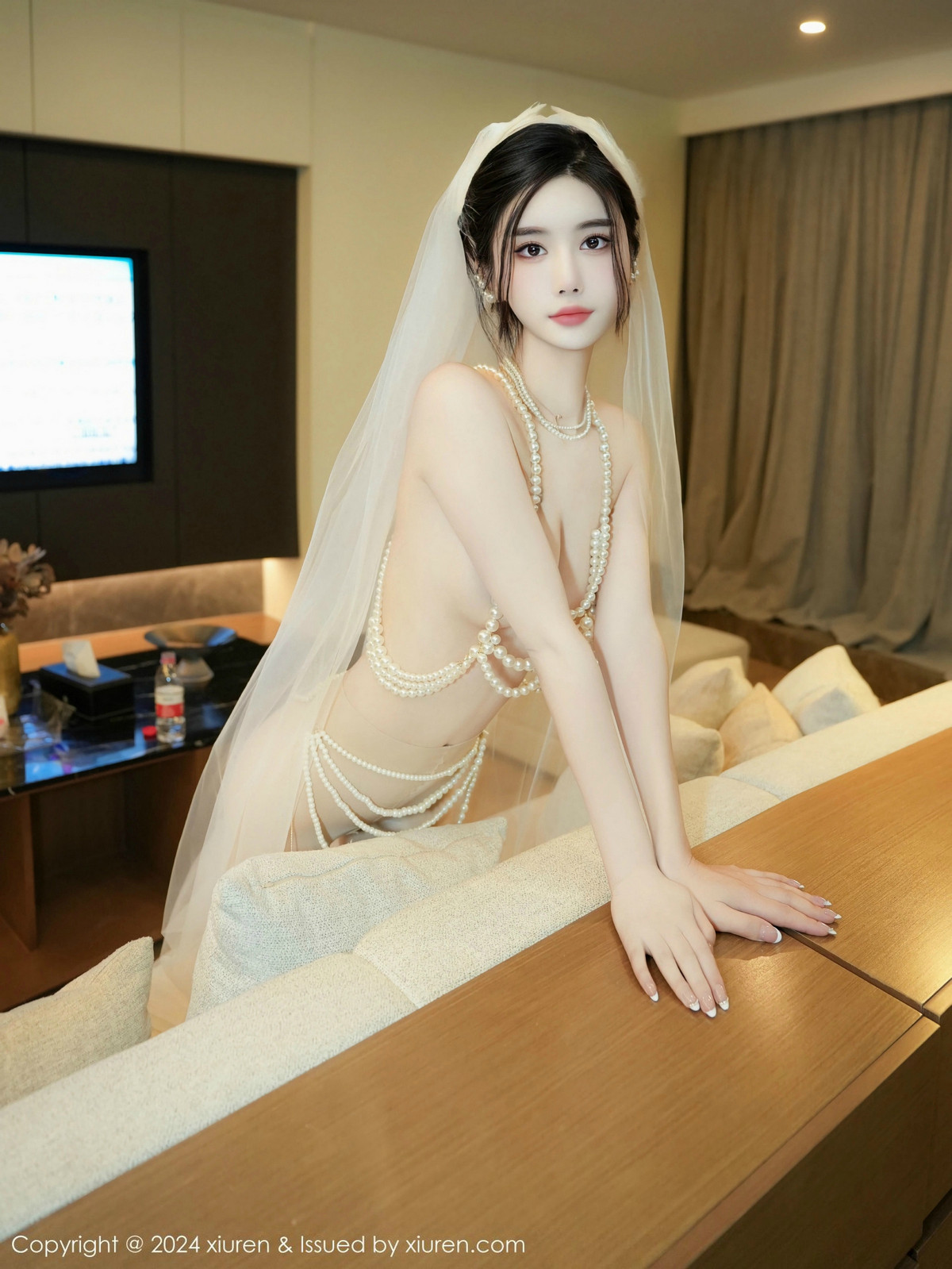 [秀人网] 2024.12.27 No.9674 Erikaki 情趣婚纱  第3张