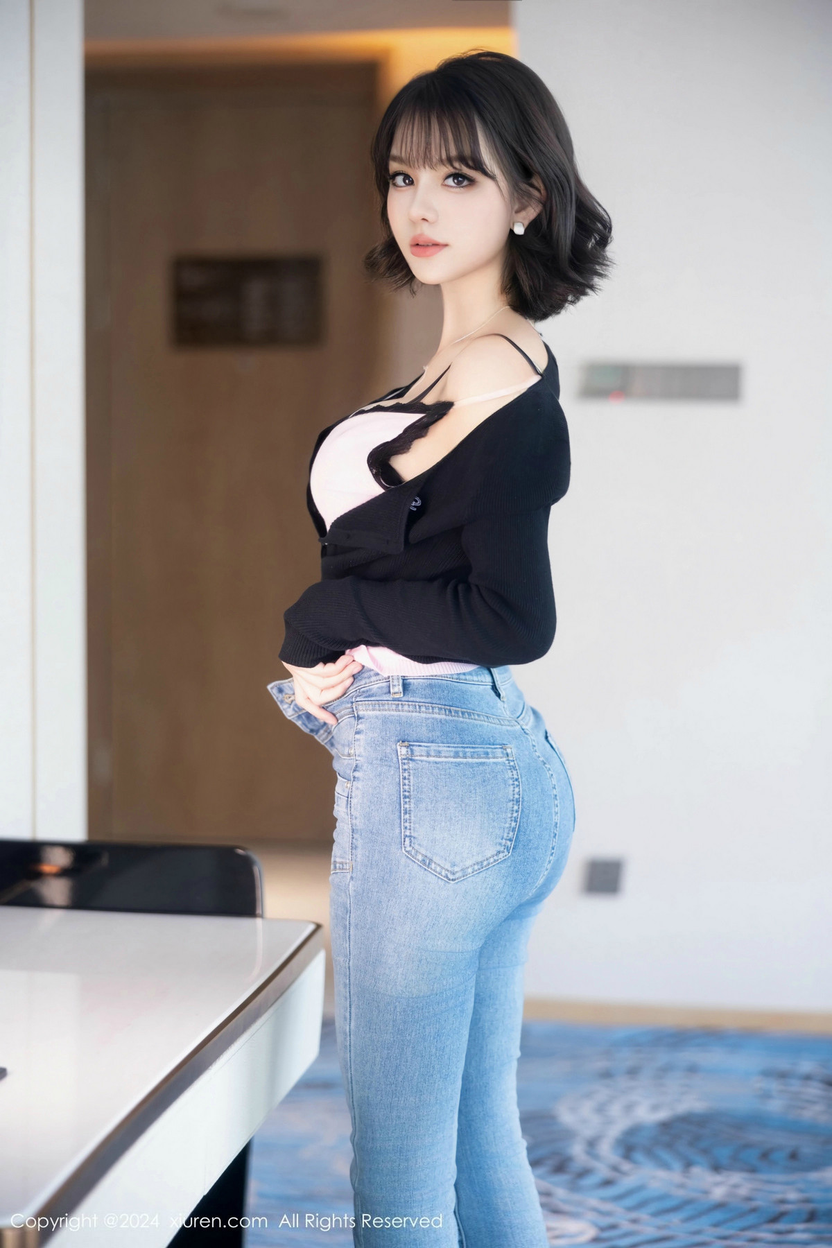 [秀人网] 2024.12.19 No.9620 黎苏苏 黑丝美腿  第8张