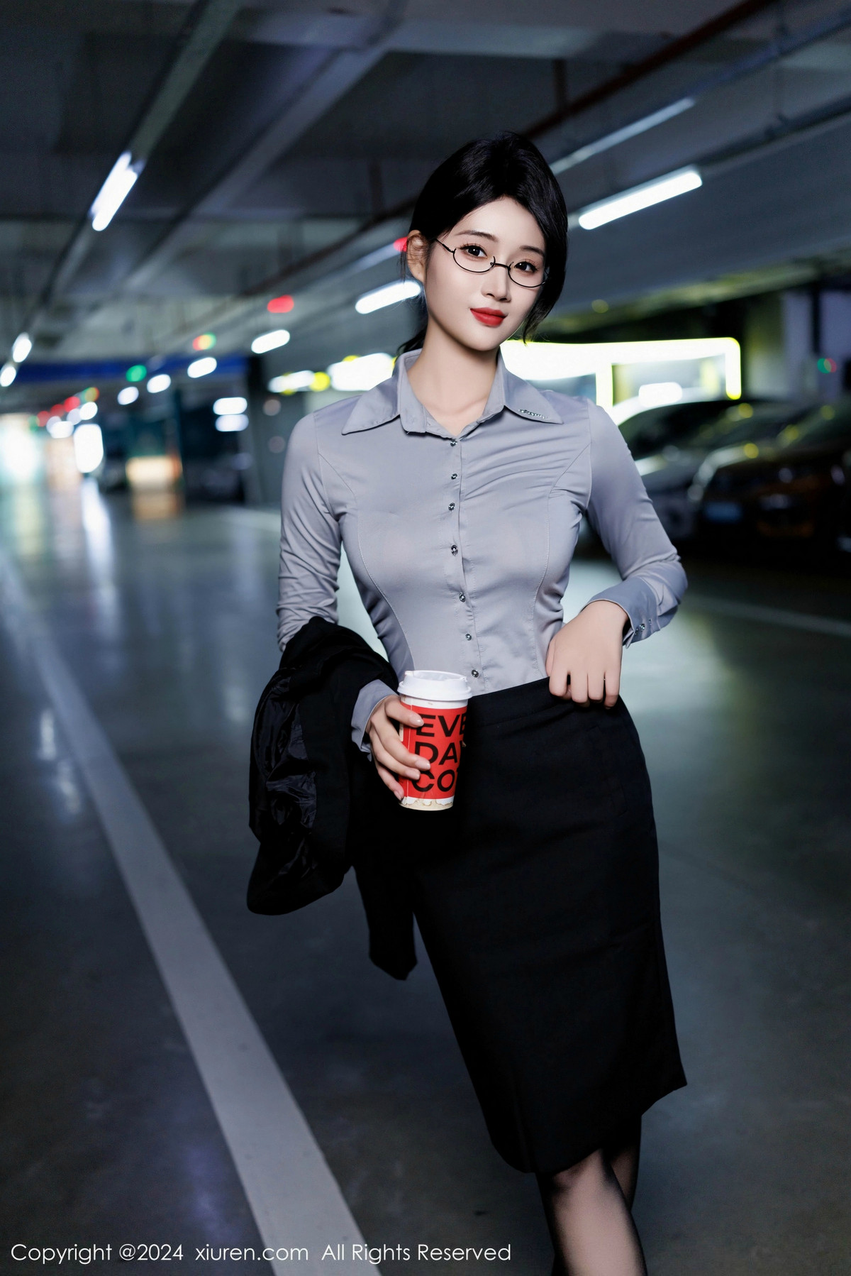 [秀人网] 2024.12.09 No.9567 南乔 OL美腿  第26张