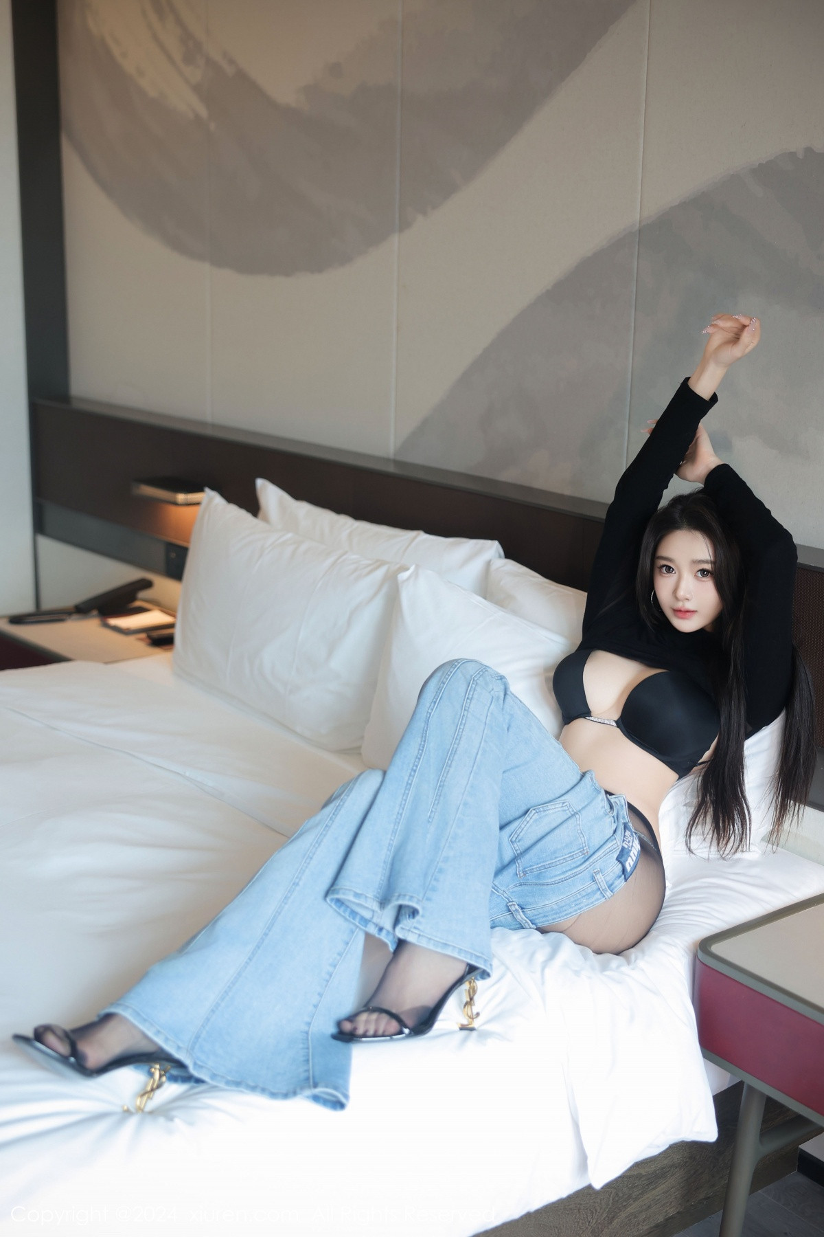 [秀人网] 2024.12.06 No.9555 Candy糖糖 新人美腿  第22张