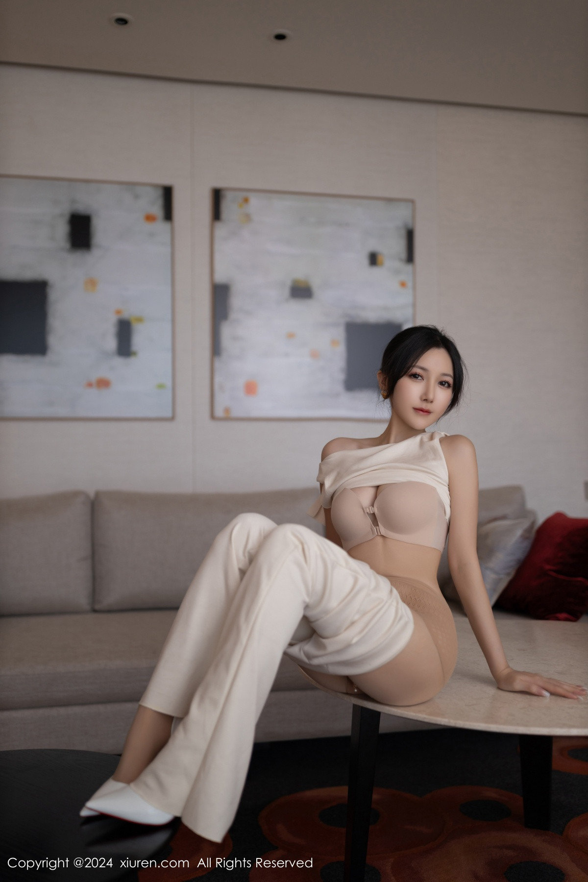 [秀人网] 2024.11.15 No.9457 鱼子酱Fish 丝袜美腿  第30张