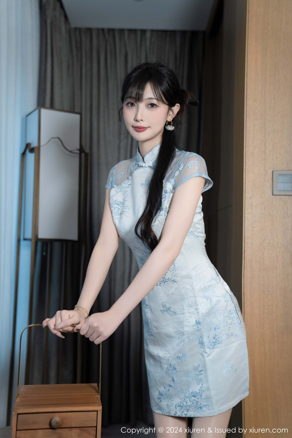 [秀人网] 2024.11.22 No.9487 林星阑 旗袍美腿  第7张