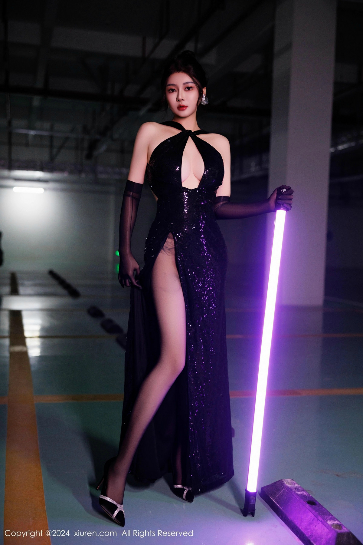 [秀人网] 2024.11.27 No.9512 凯竹Quinn 黑丝美臀  第7张