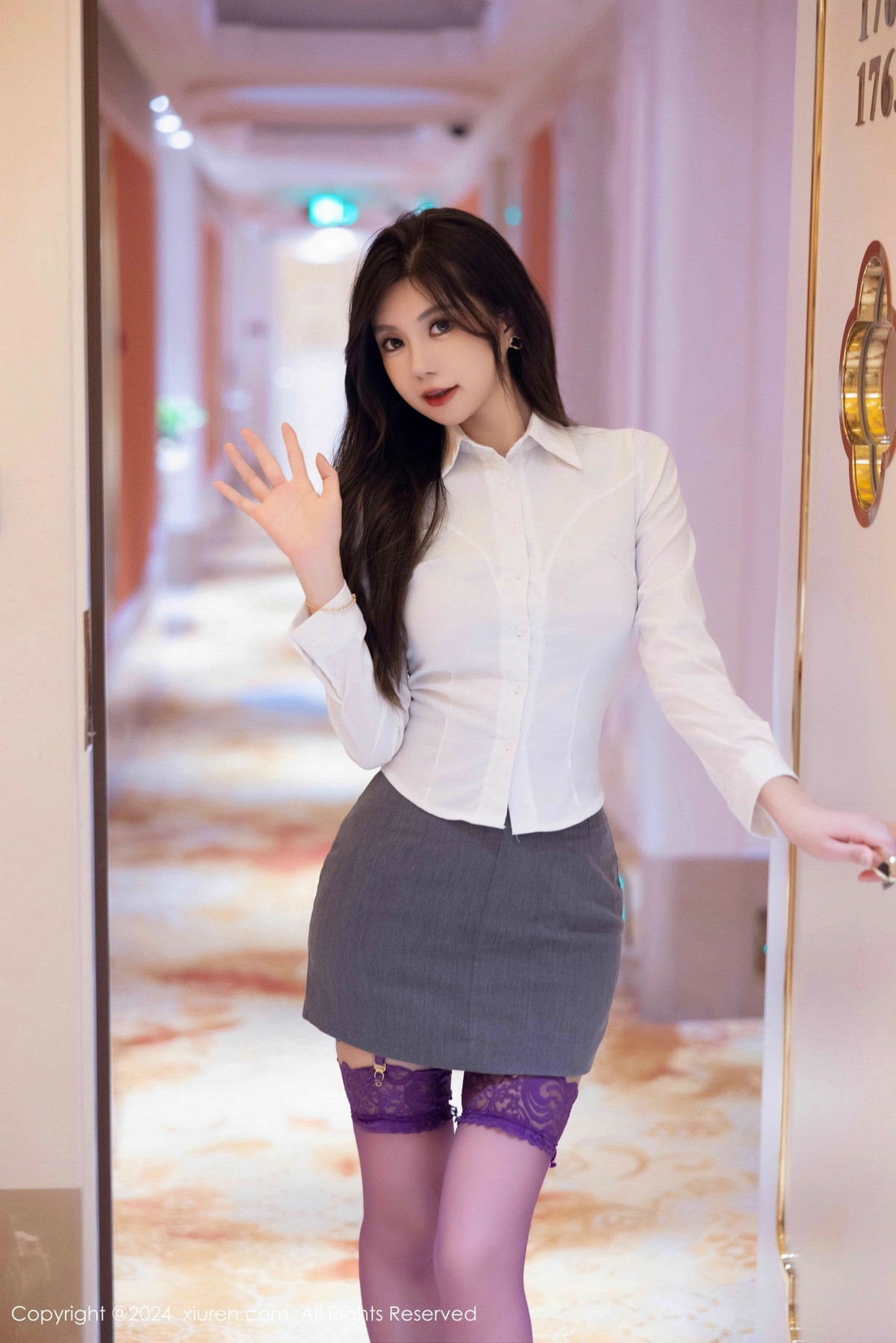 [秀人网] 2024.12.20 No.9631 绮里嘉ula 丝袜美腿  第7张