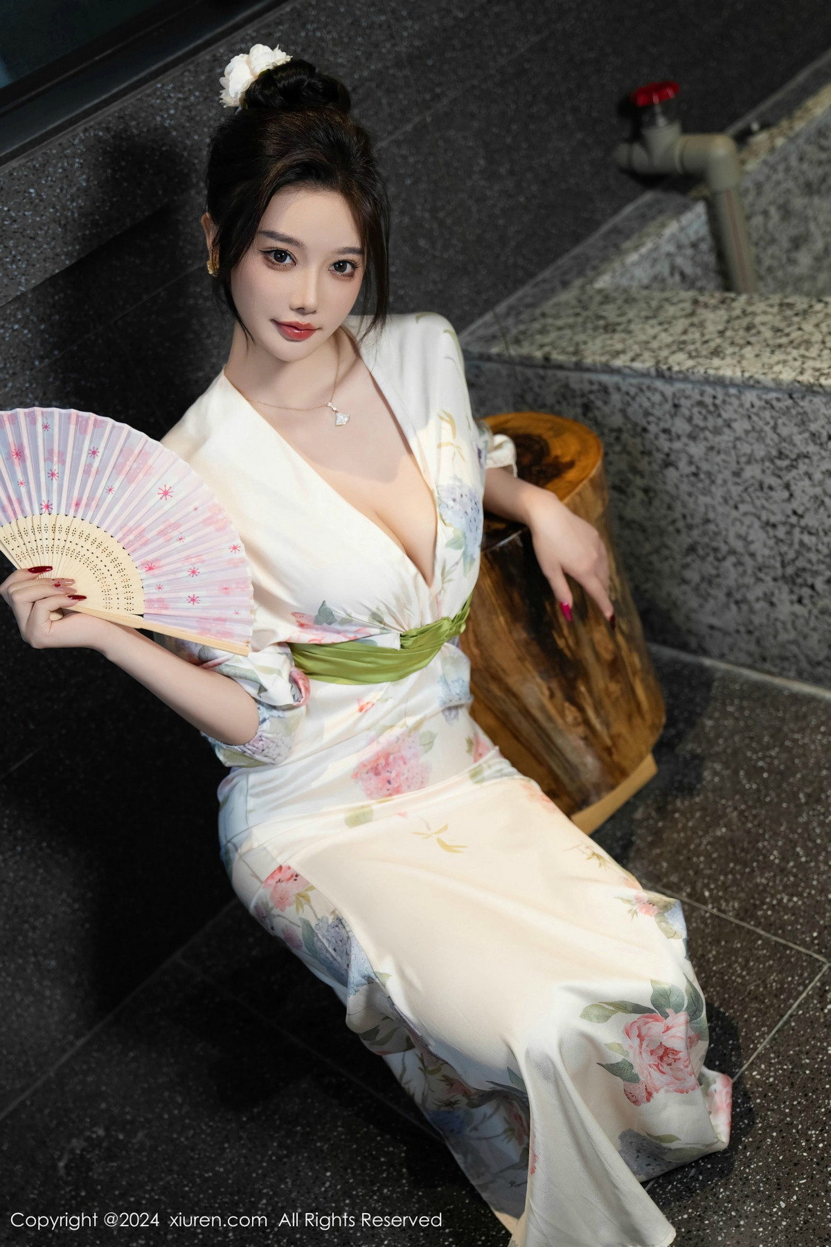 [秀人网] 2024.11.19 No.9470 杨晨晨Yome 丝袜美腿  第24张