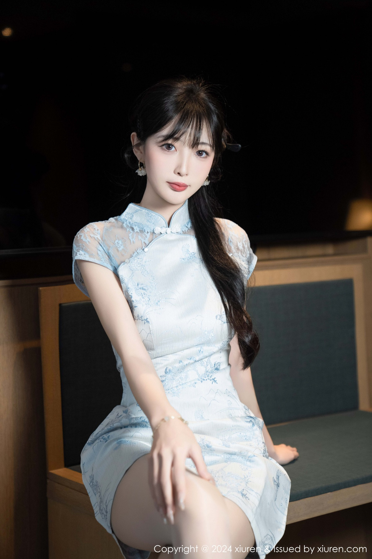 [秀人网] 2024.11.22 No.9487 林星阑 旗袍美腿  第23张