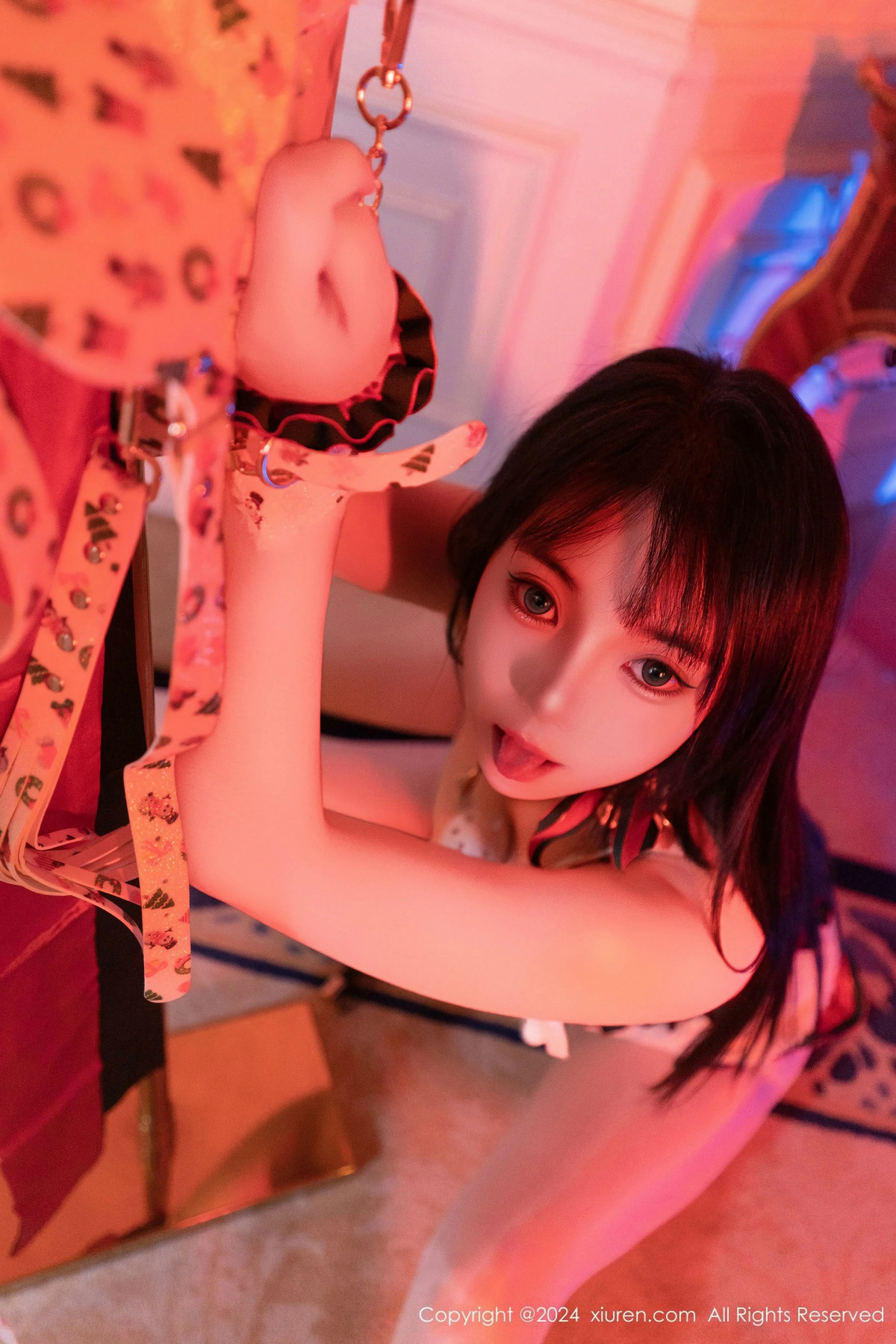 [秀人网] 2024.12.23 No.9638 软情 丝袜美臀  第45张