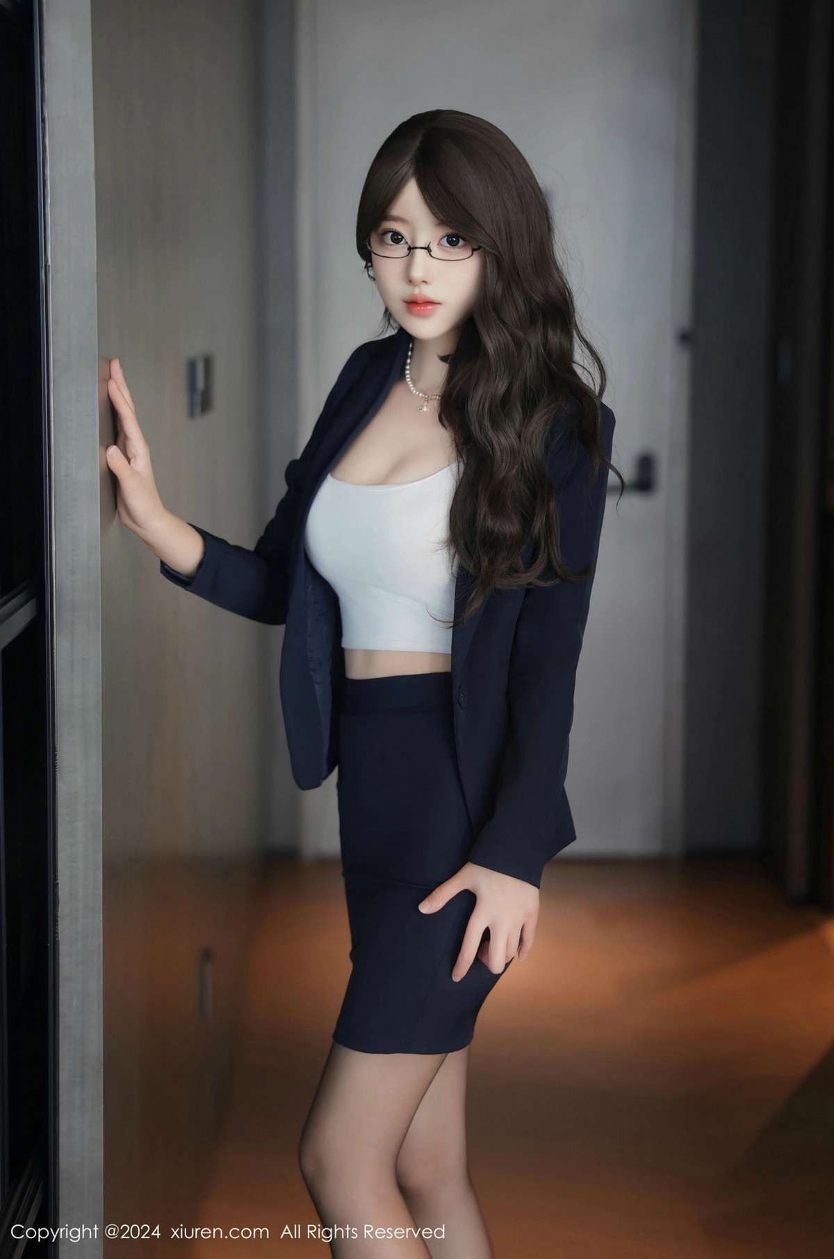 [秀人网] 2024.11.22 No.9486 桃妖夭 黑丝美腿  第1张