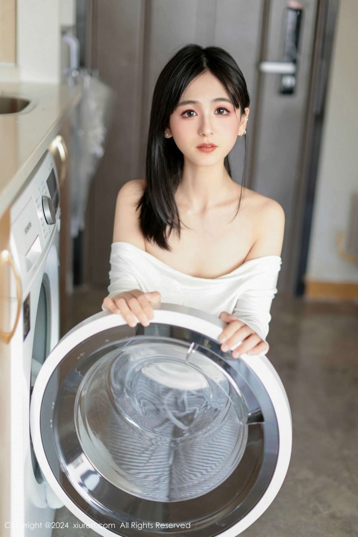 [秀人网] 2024.12.16 No.9605 奶芙乔乔 美腿黑丝  第26张