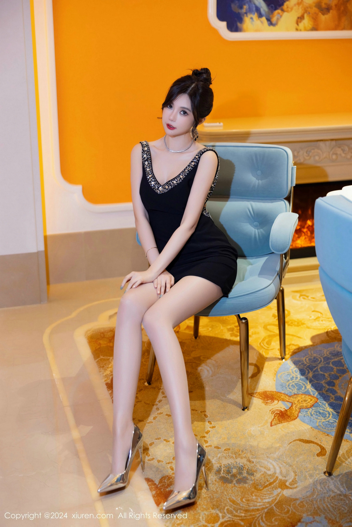 [秀人网] 2024.12.13 No.9596 绮里嘉ula 丝袜美腿  第6张