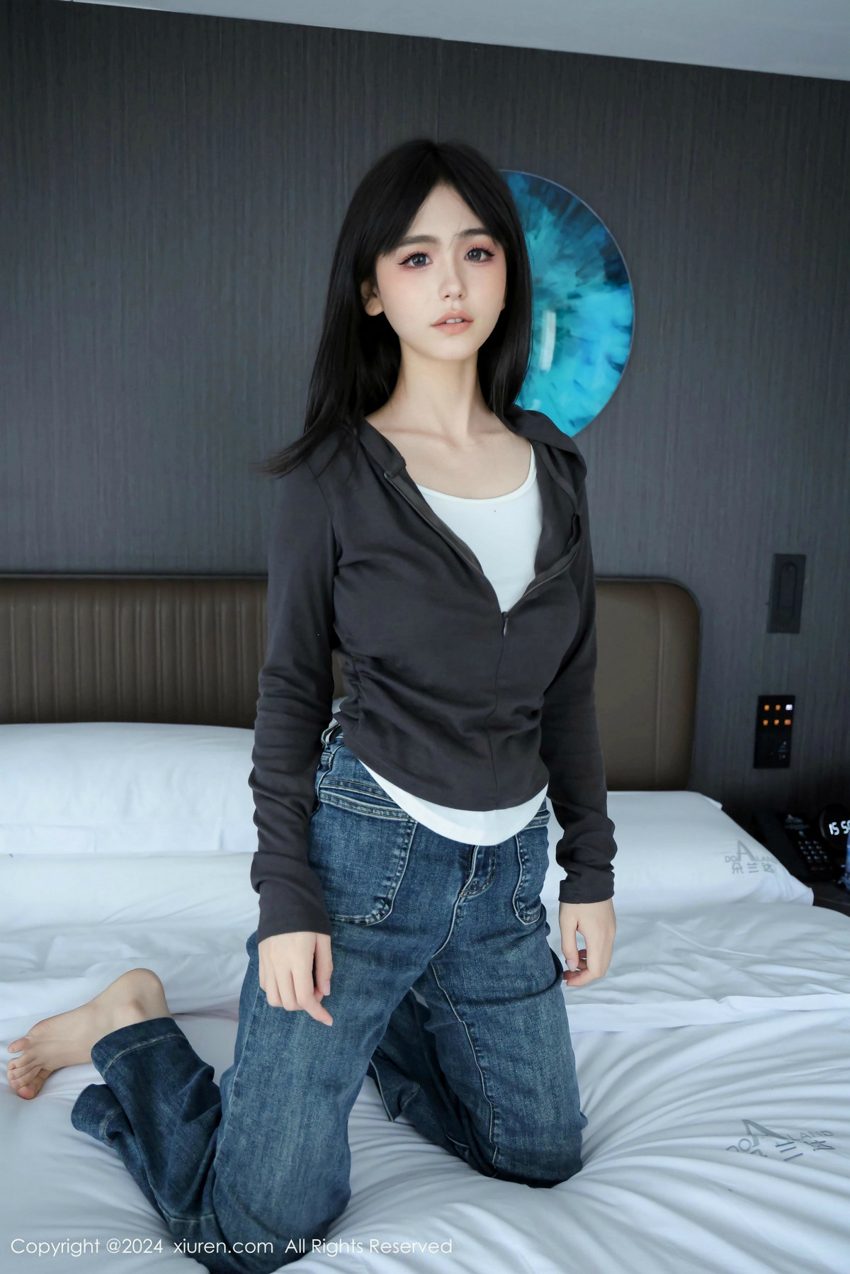 [秀人网] 2024.11.19 No.9464 奶芙乔乔 美腿性感  第7张