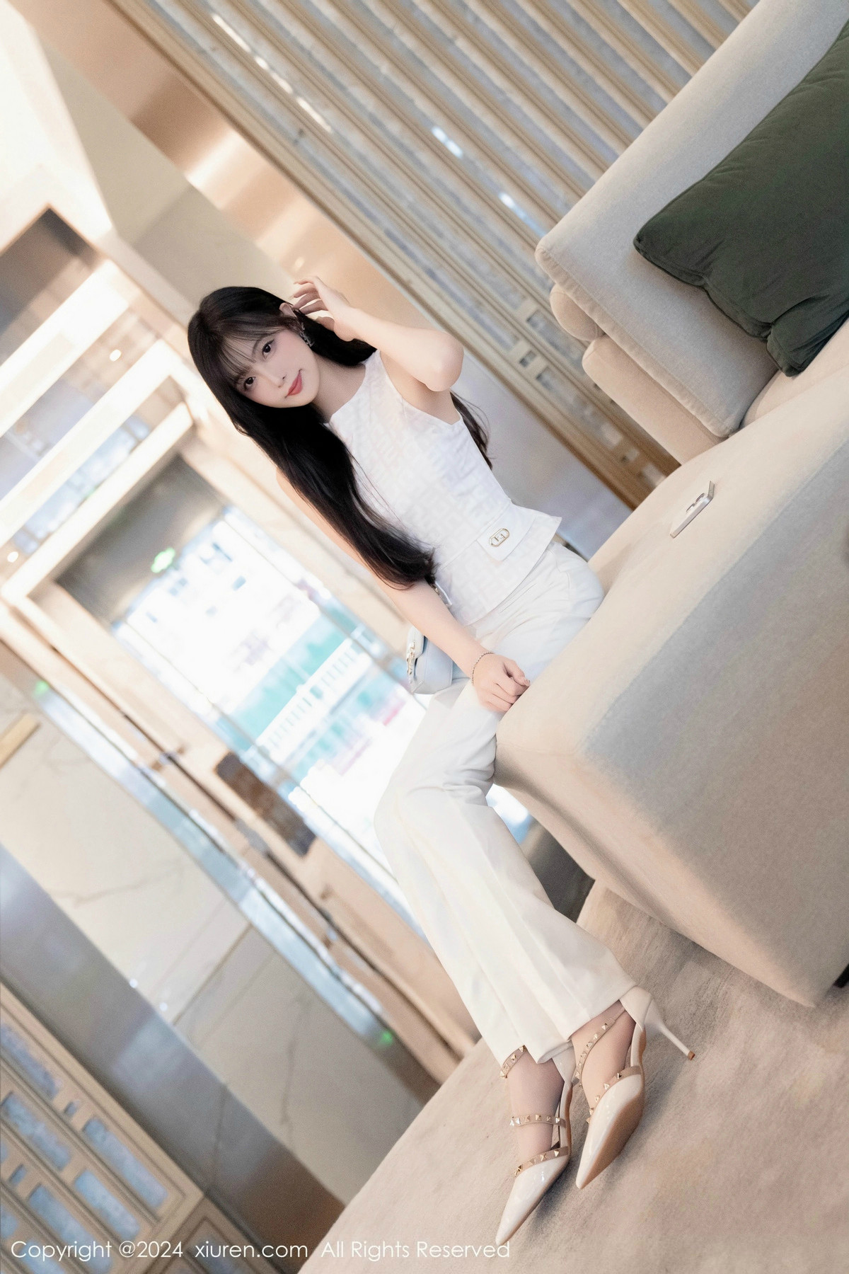 [秀人网] 2024.11.29 No.9528 林星阑 美腿丝袜  第12张