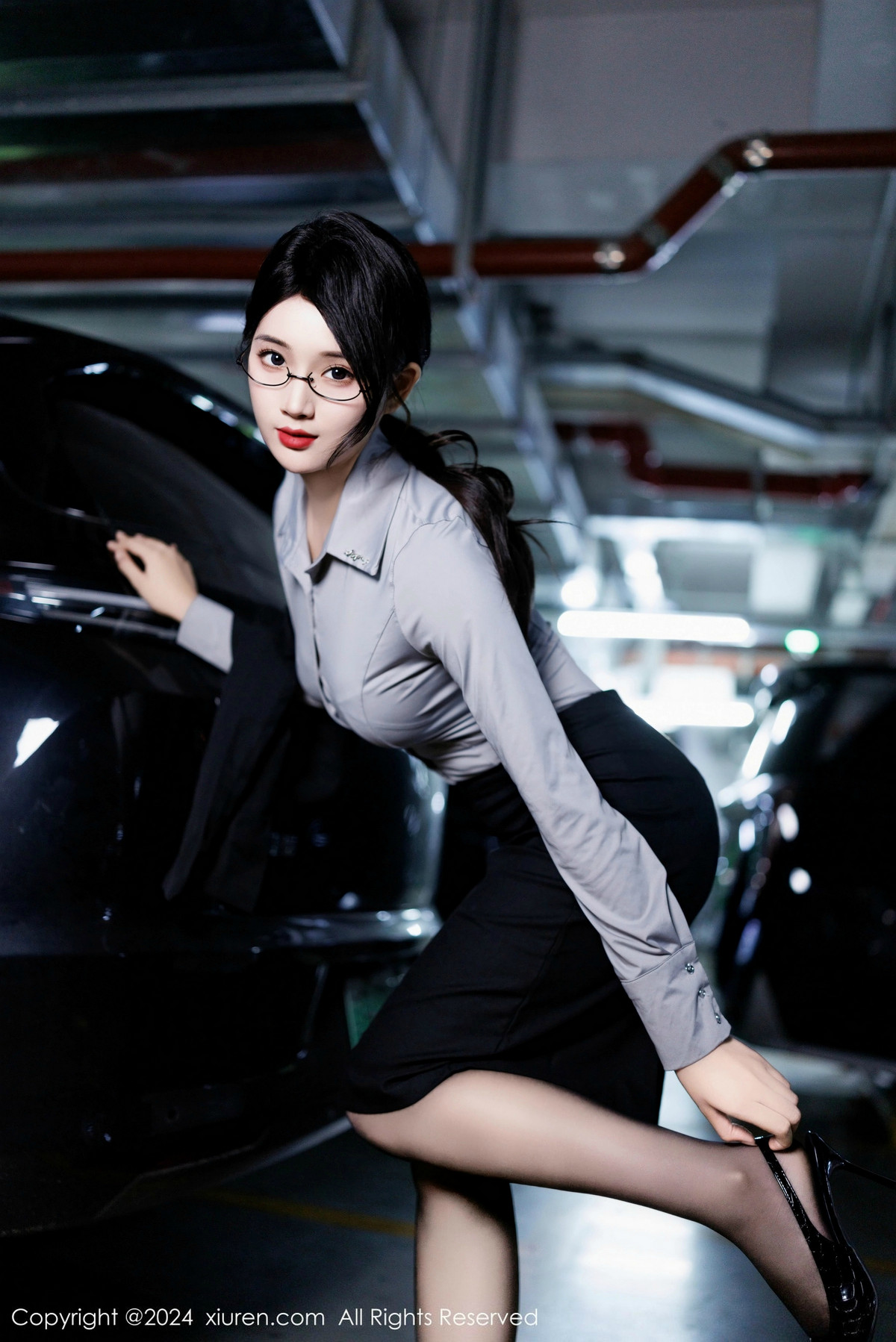 [秀人网] 2024.12.09 No.9567 南乔 OL美腿  第13张