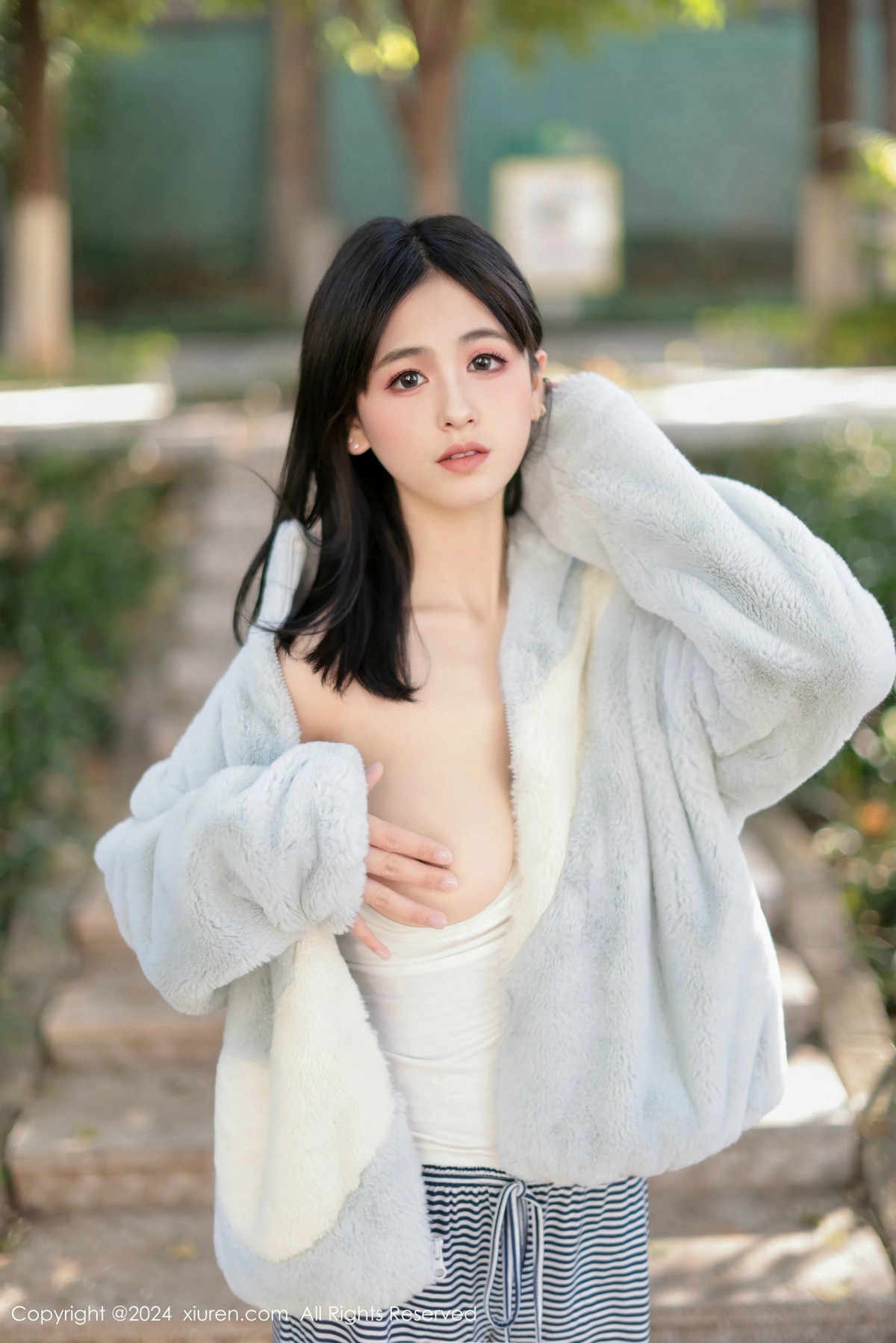 [秀人网] 2024.12.16 No.9605 奶芙乔乔 美腿黑丝  第17张