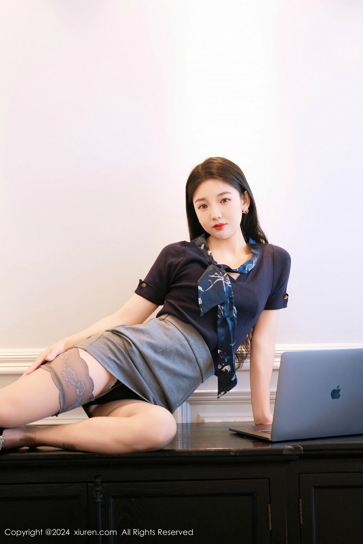 [秀人网] 2024.12.11 No.9580 希恬儿 丝袜美腿  第15张