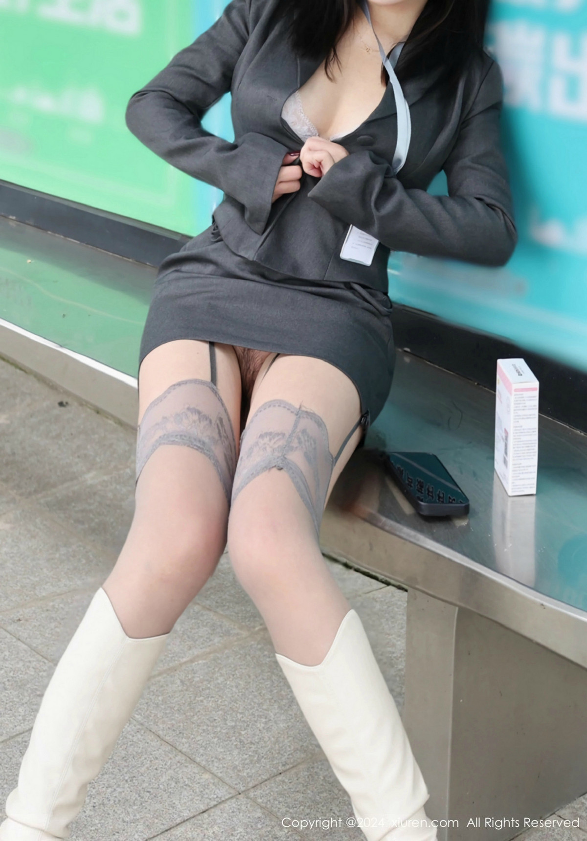 [秀人网] 2024.12.13 No.9595 小薯条nienie 丝袜美腿  第38张