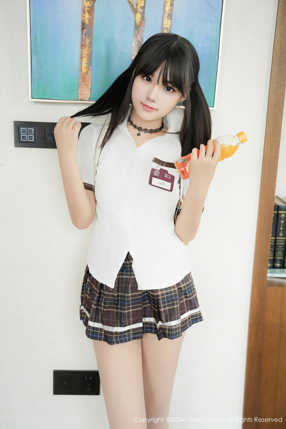 [秀人网] 2024.12.10 No.9573 姚若兮vay 美腿丝袜  第10张