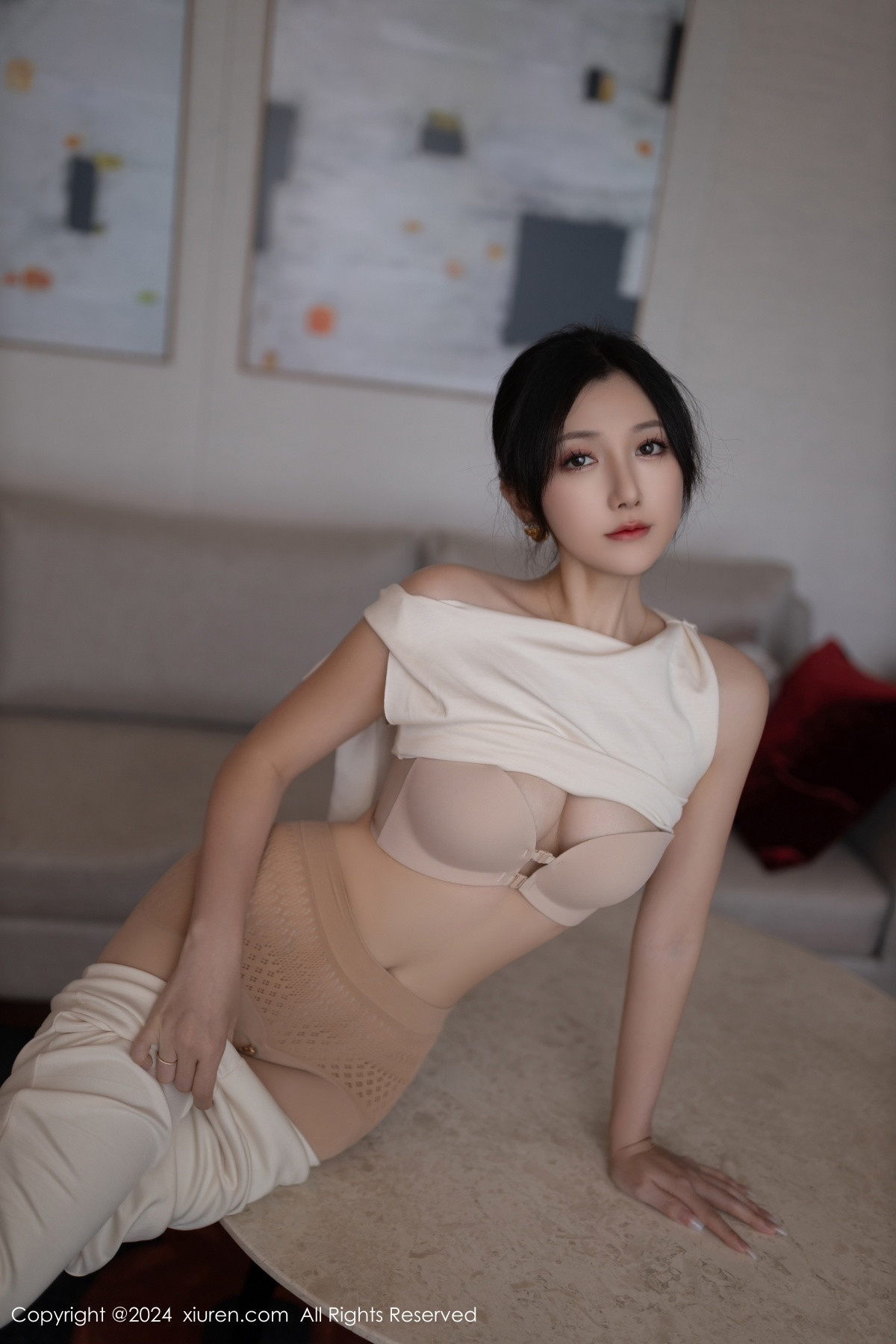 [秀人网] 2024.11.15 No.9457 鱼子酱Fish 丝袜美腿  第27张