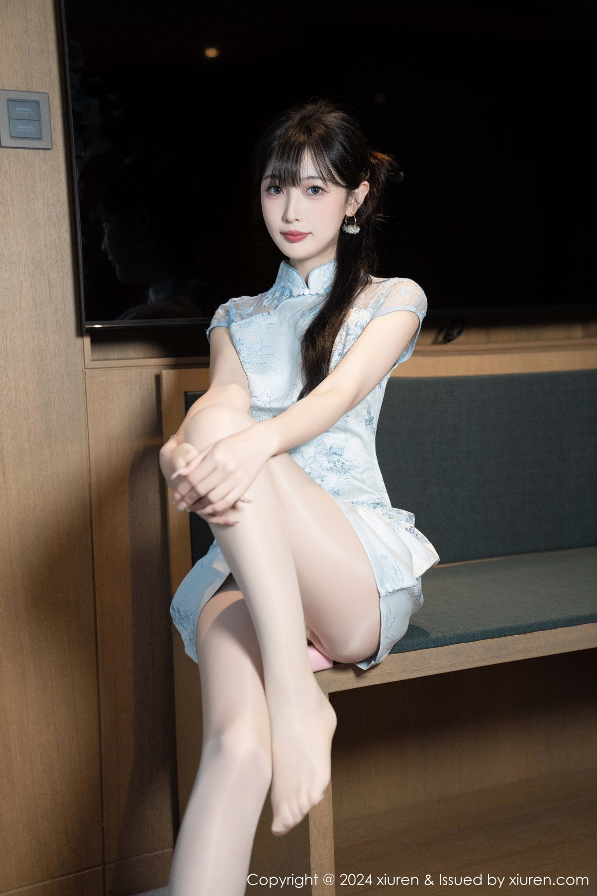 [秀人网] 2024.11.22 No.9487 林星阑 旗袍美腿  第21张